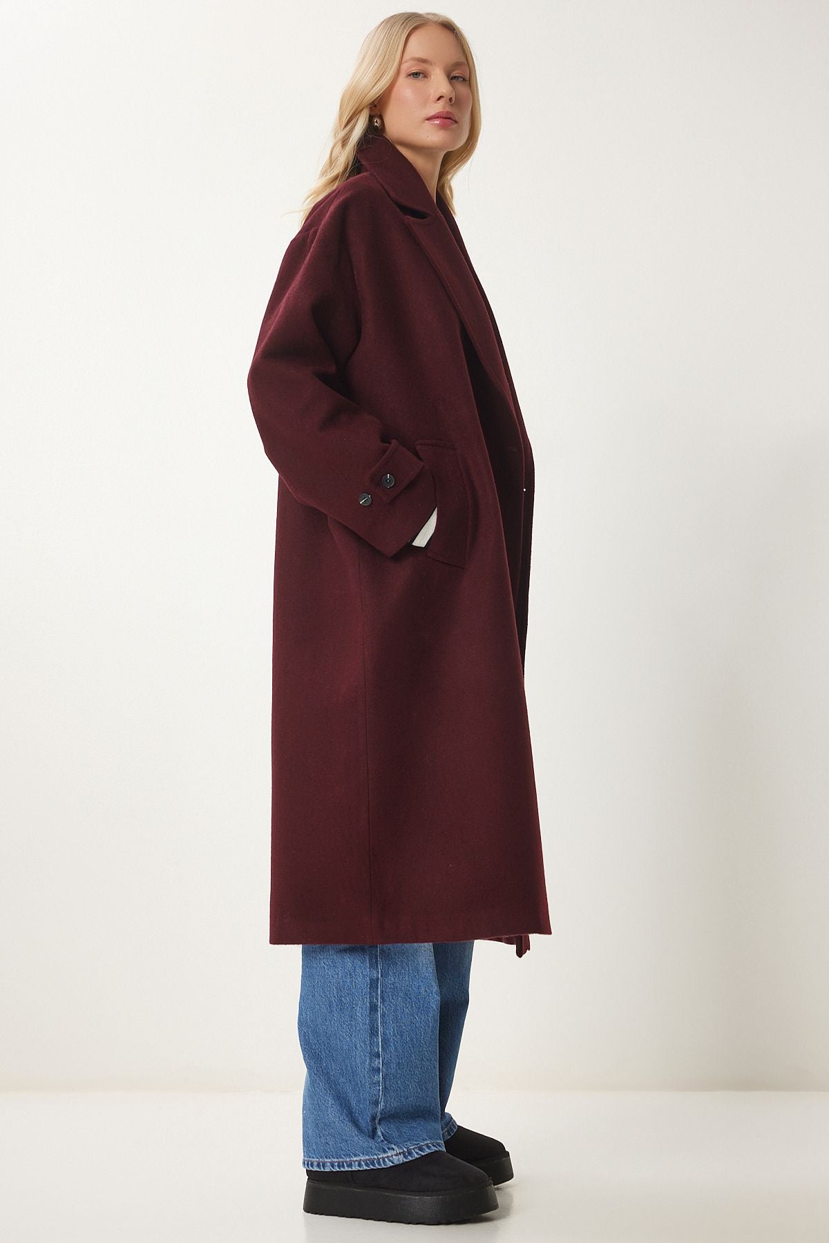 Female Bordeaux Cruishe collar Stamp Coat DP00232