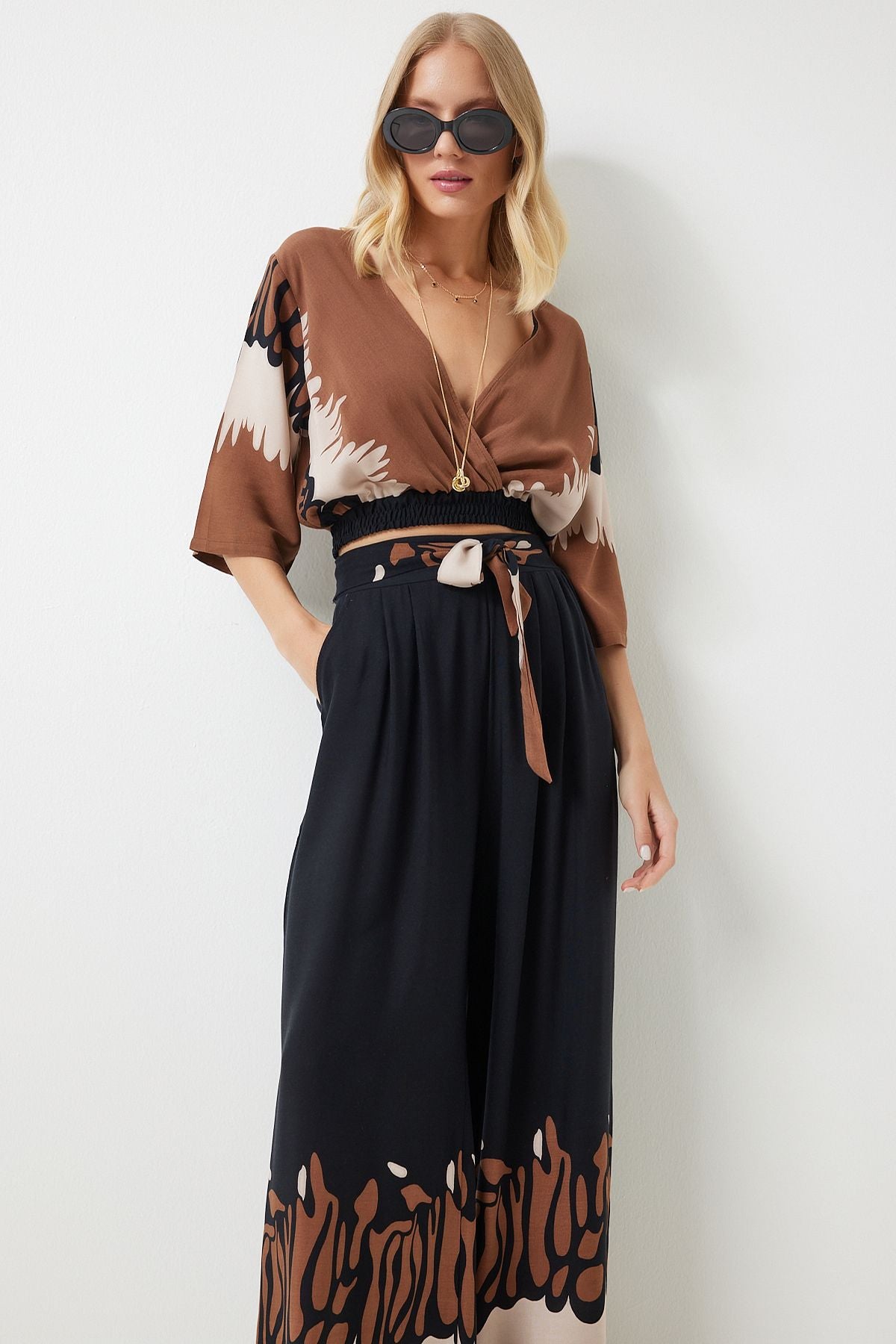 Female black brown patterned relaxed viscose set CR00438