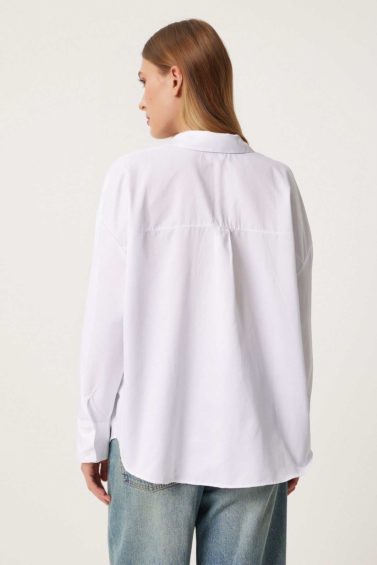 Woman White Oversize Basic Shirt FN03247