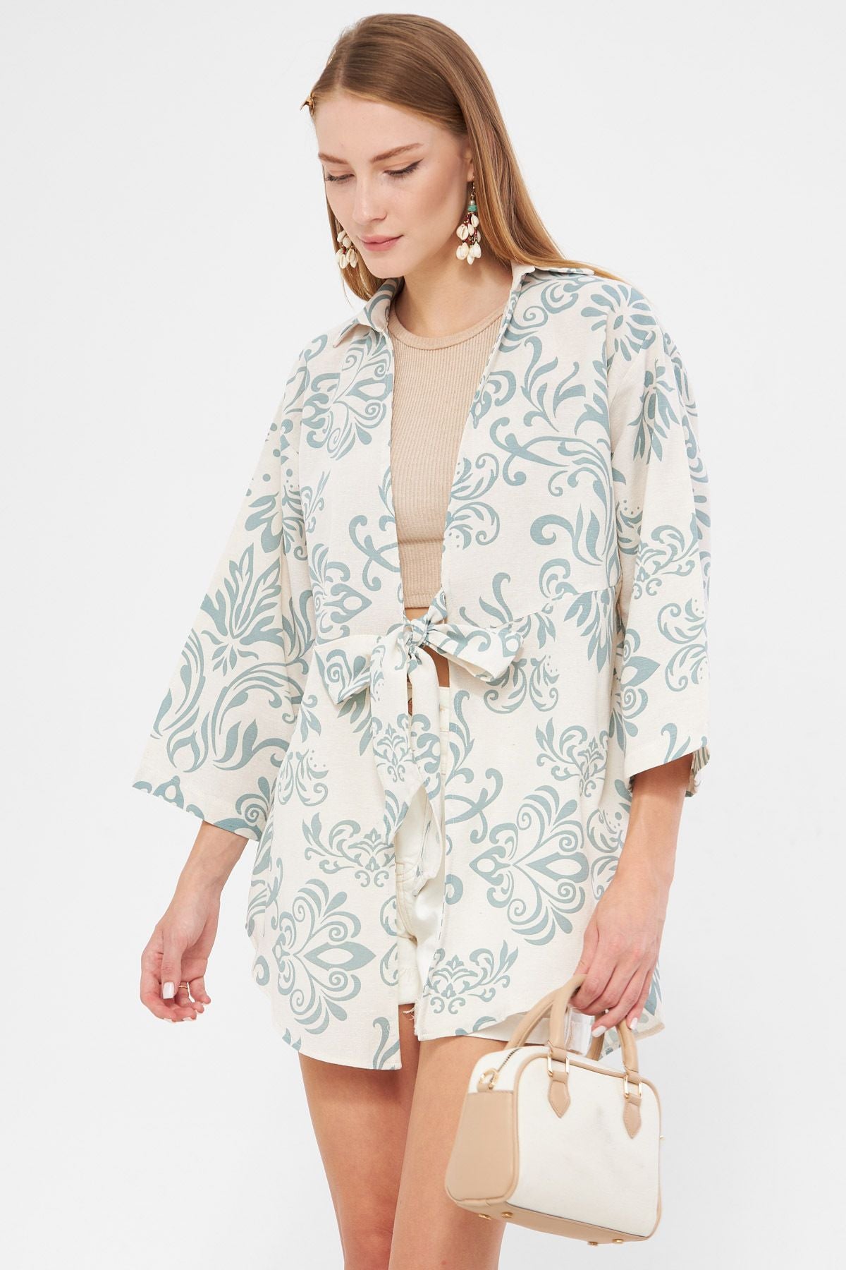 Female Mint Patterned Linen-looking front-binding kimono shirt ARM-24Y001079