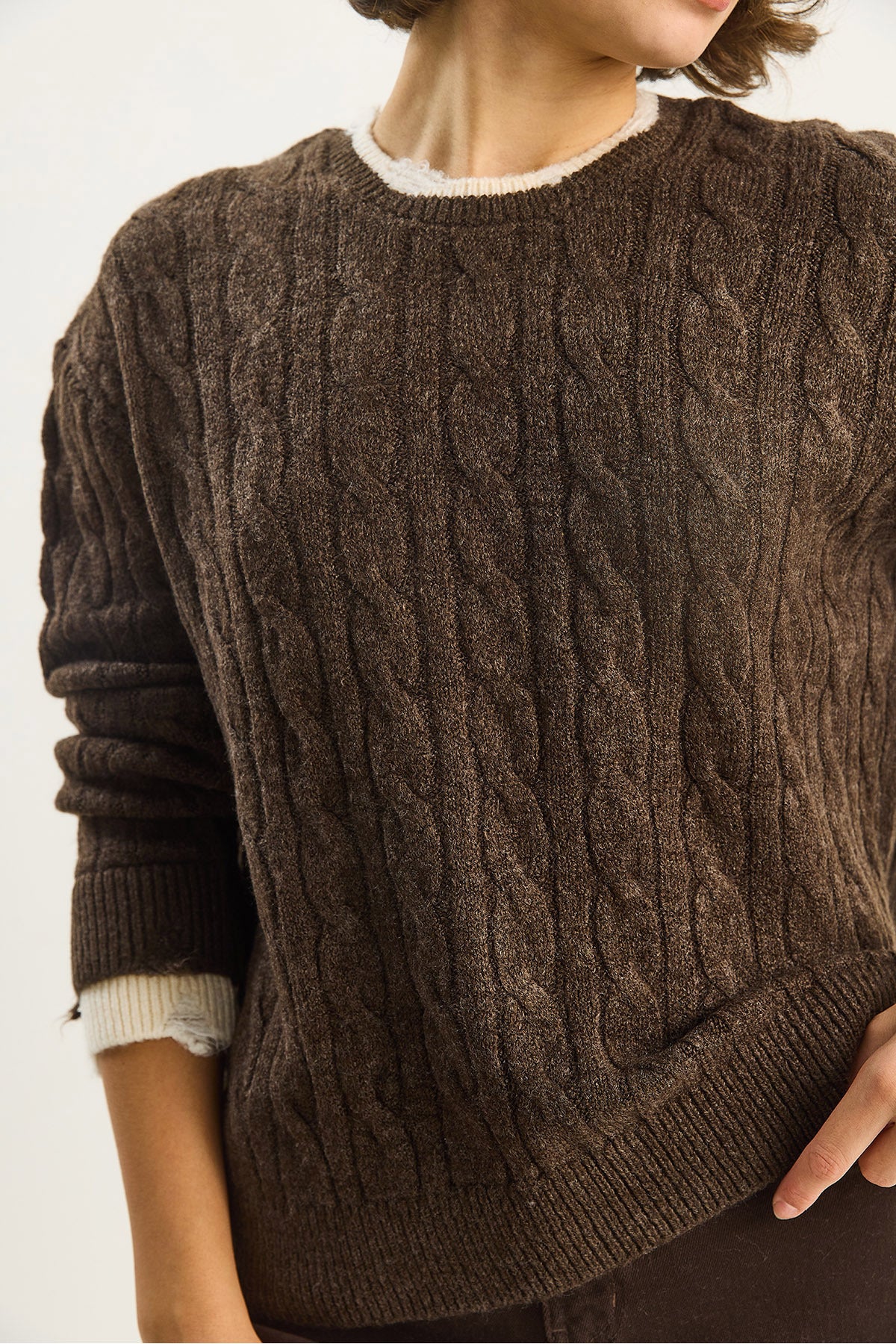 Women's Crew Neck Hair Braid Patterned Ripped Cuff Detailed Knitwear Sweater TK251087 60283599