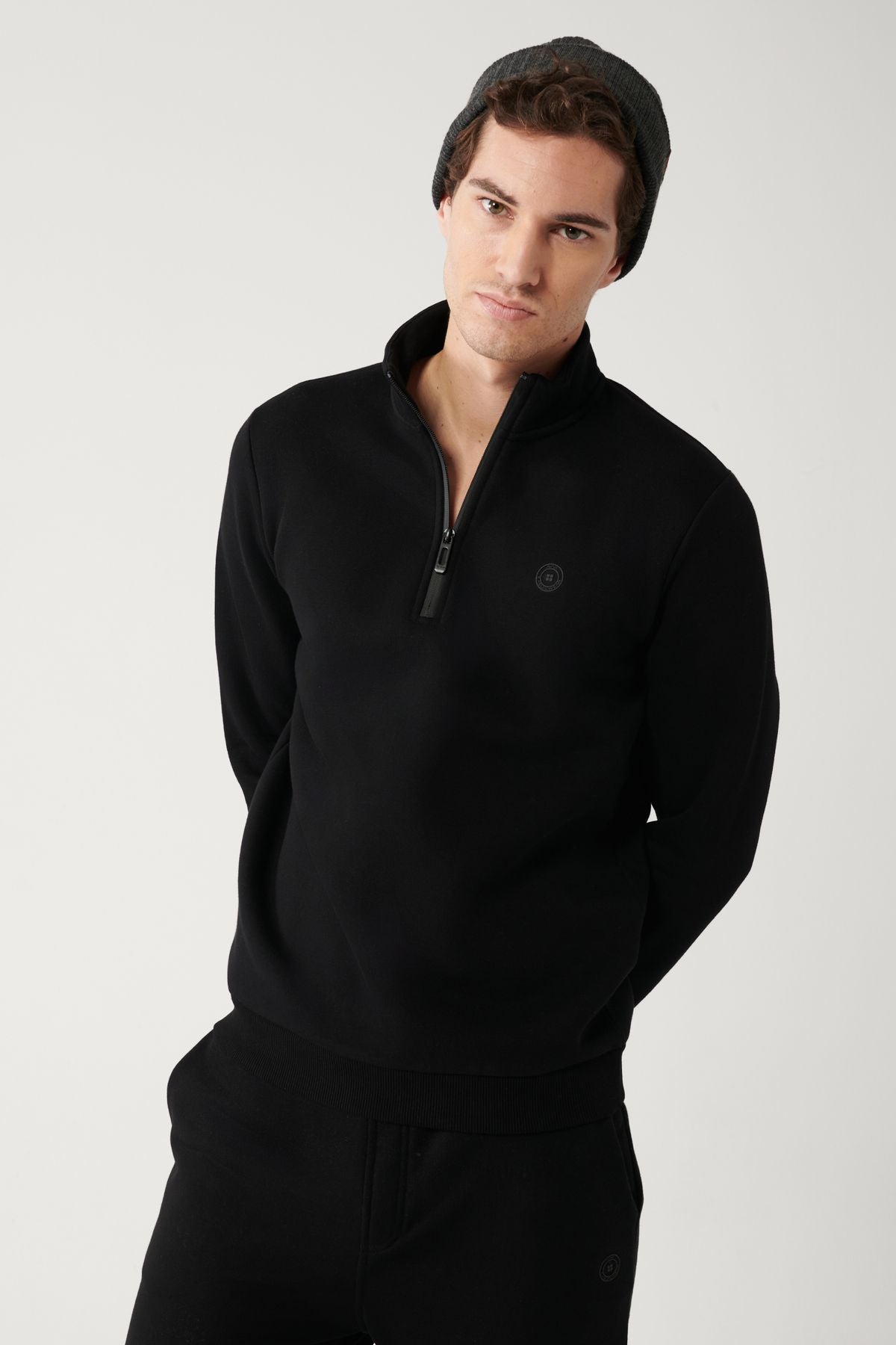 Men's black upright collar zipper with a bondon 3 IP Sweatshirt E001020