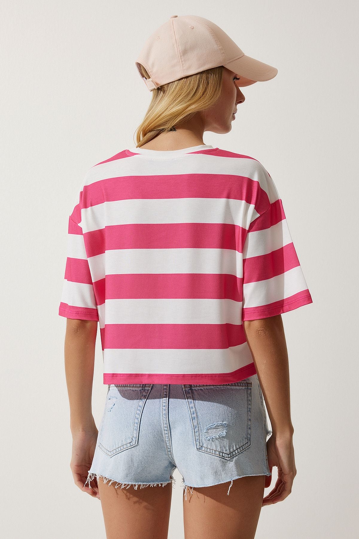 Woman White Pink Bicycle Collar Striped Crop knitting T-shirt HF00452