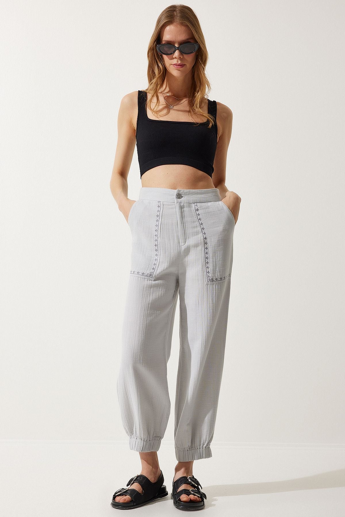 Women's Gray Embroidery Detailed Müslin Pants SF00019