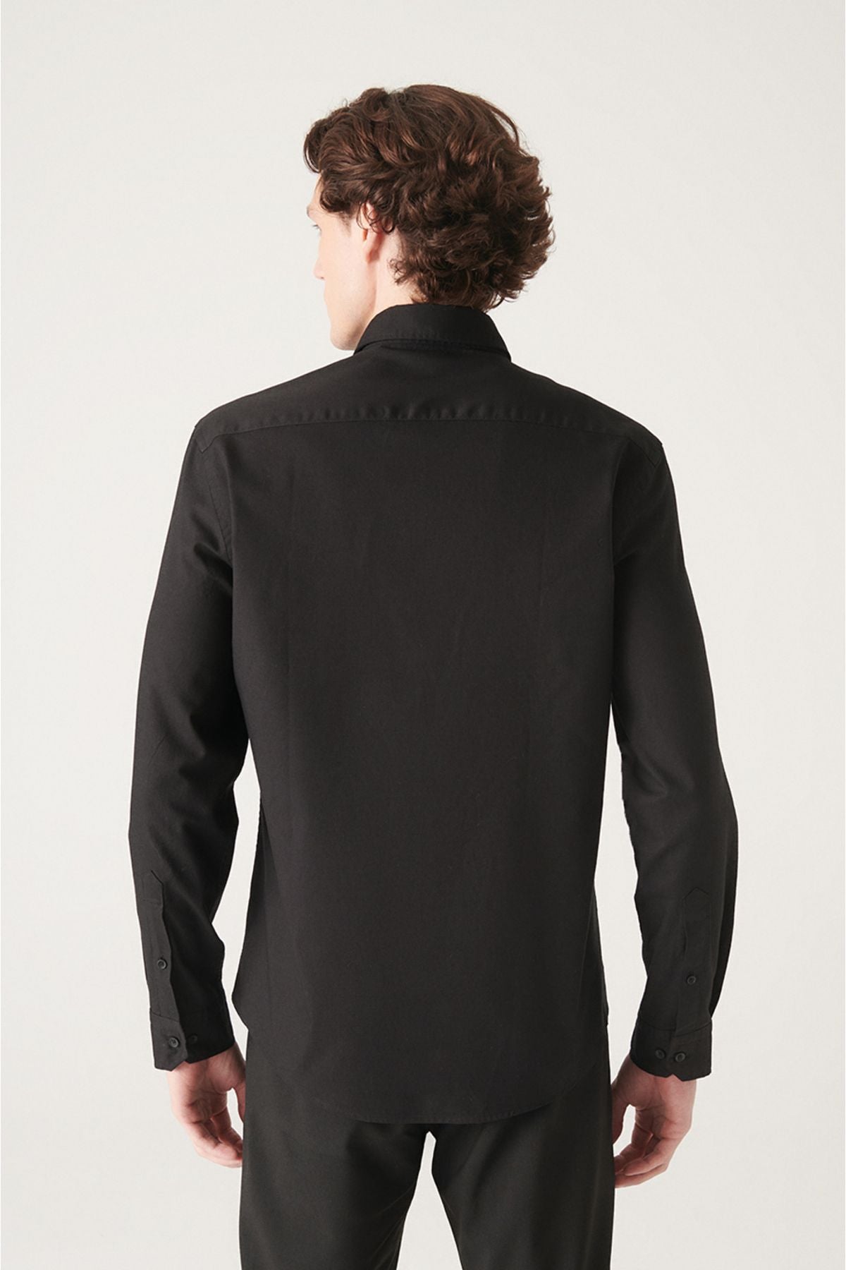 Men's black Oxford 100 %cotton button collar shirt B002003