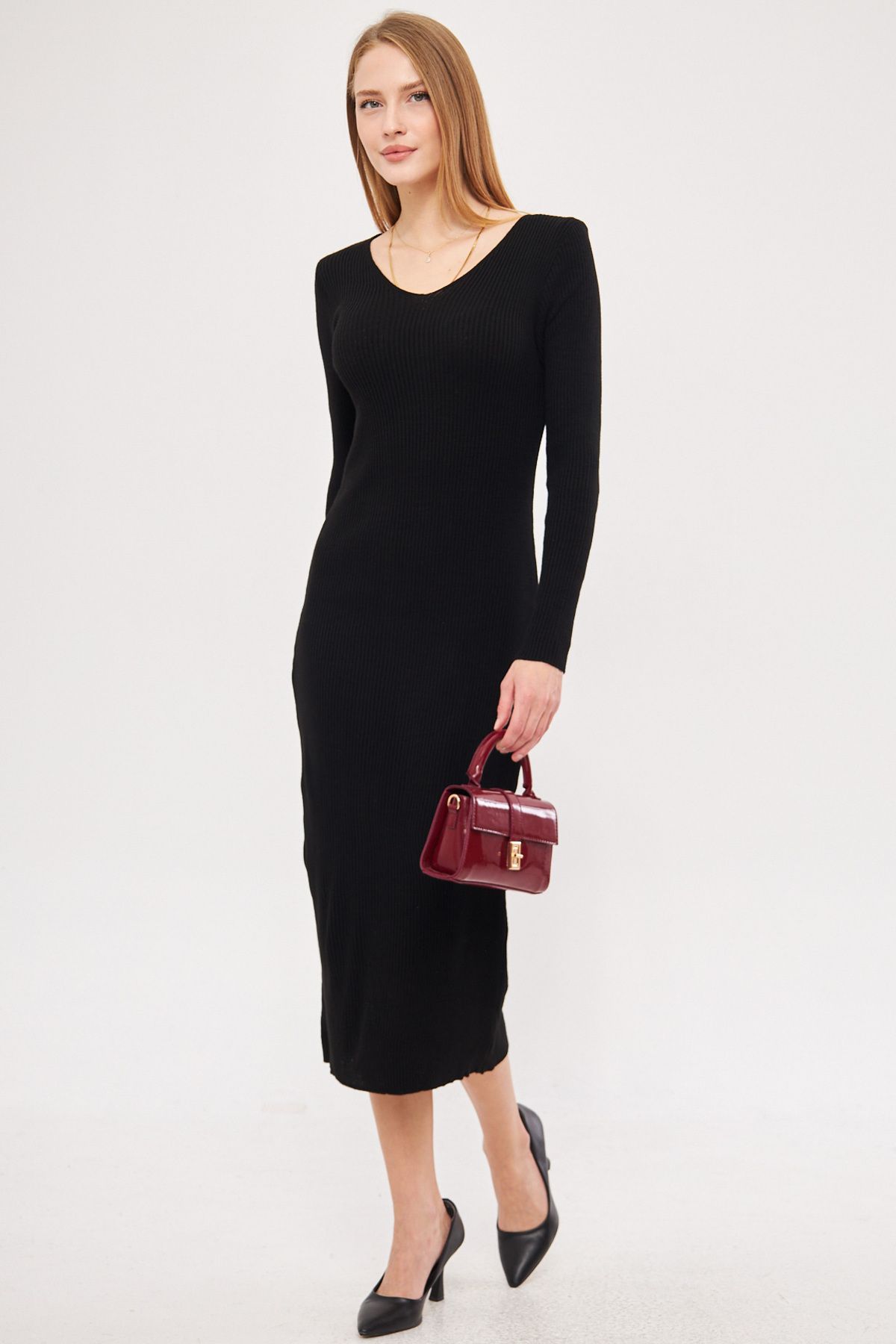 Woman Black V-Neck Long Knitwear Dress ARM-24K012012