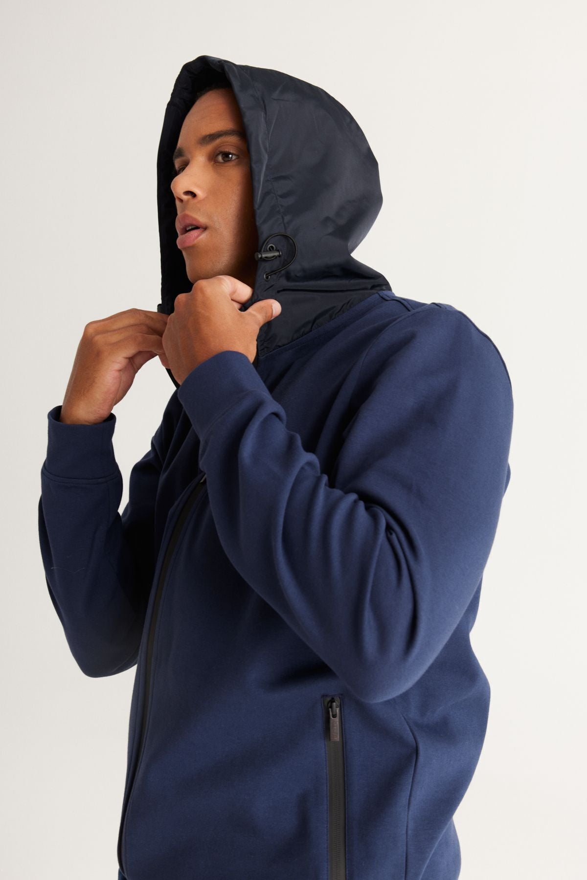 Men's navy blue standard fit normal cutting hooded zipper sweatshirt