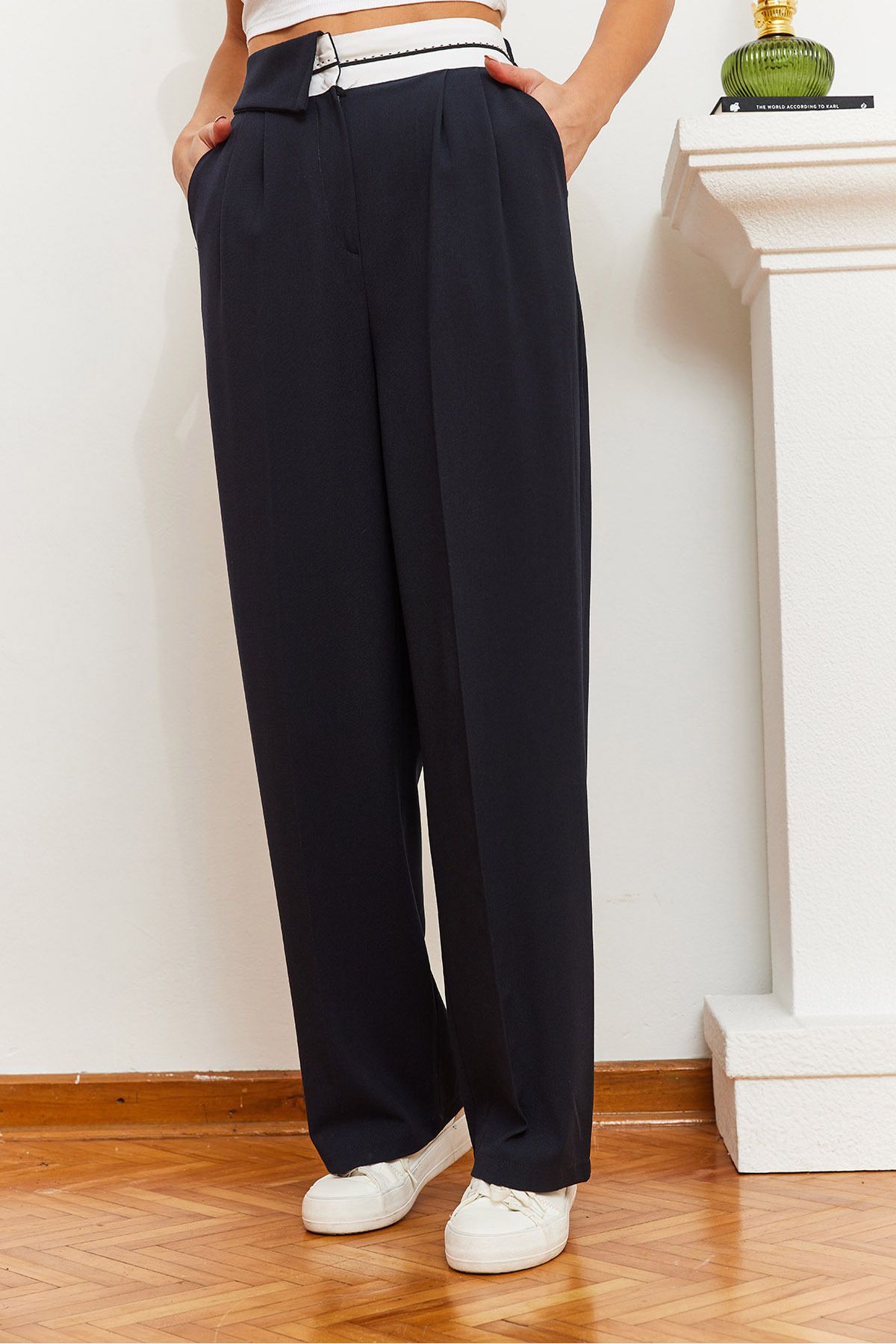 WOMEN'S POLICE PALAZZO Pants with asymmetric Waist Button 60361004