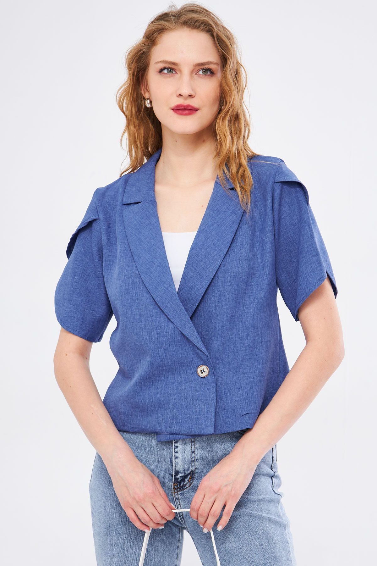 Woman Dark blue ikosiokto jacket handle slit detailed crop short sleeve ARM-24Y001048