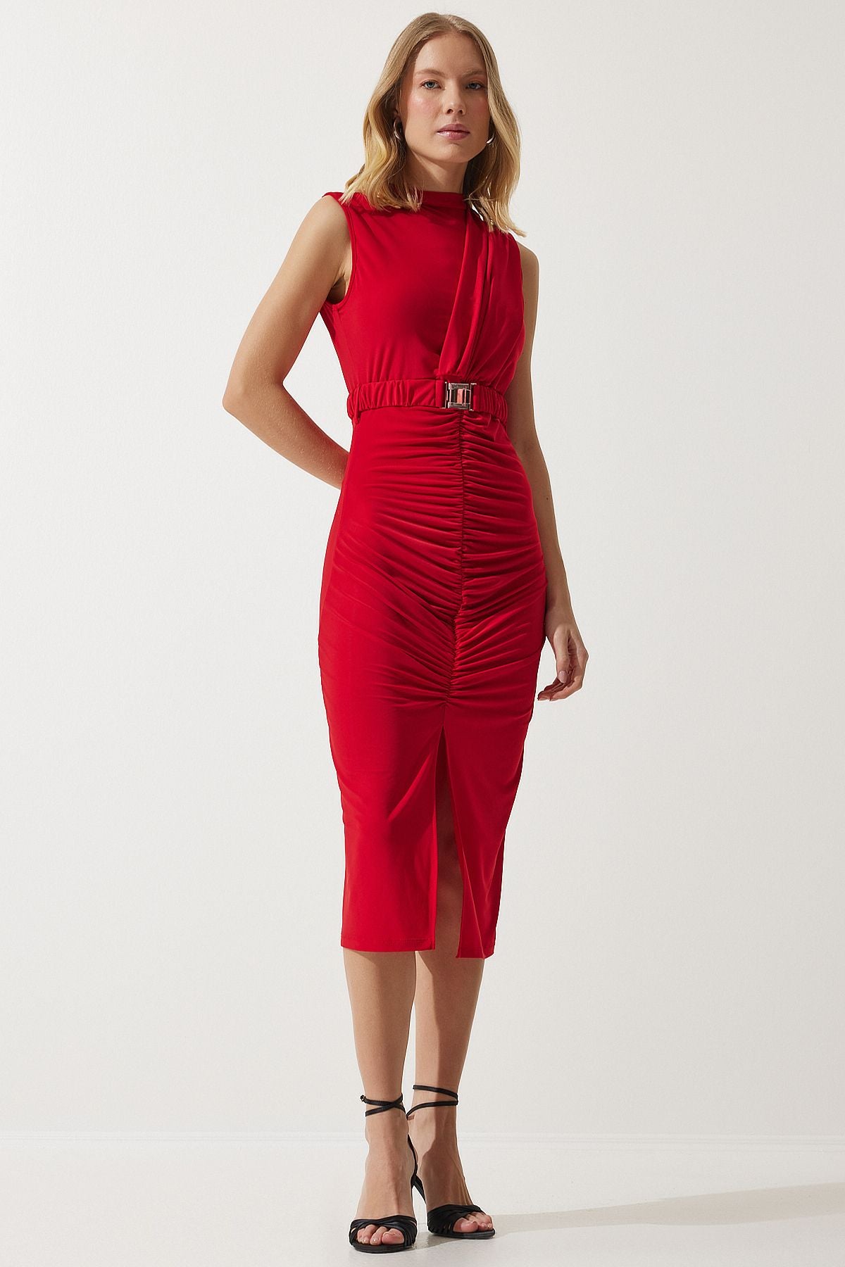Woman with red arches shirred dressing dress in 200031