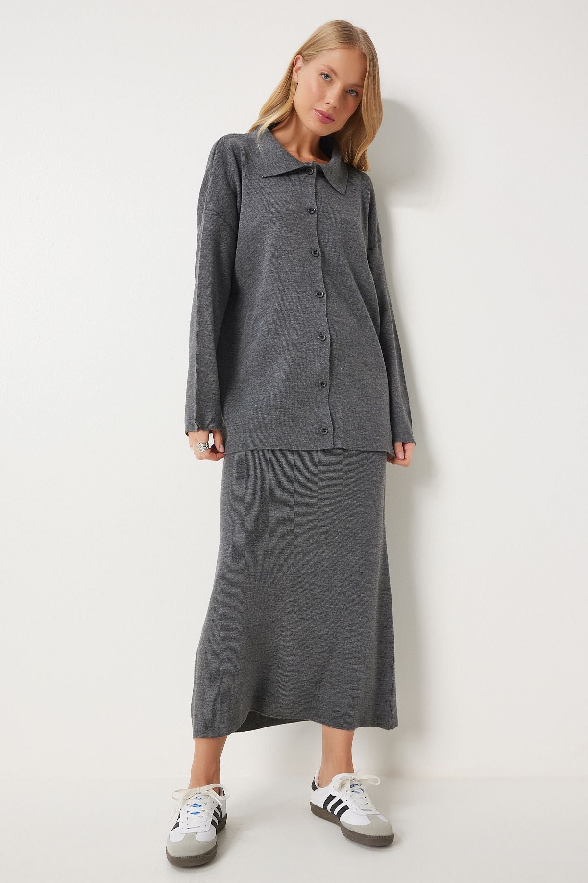 Women's Gray Polo Yaka knitwear cardigan skirt set PF00090