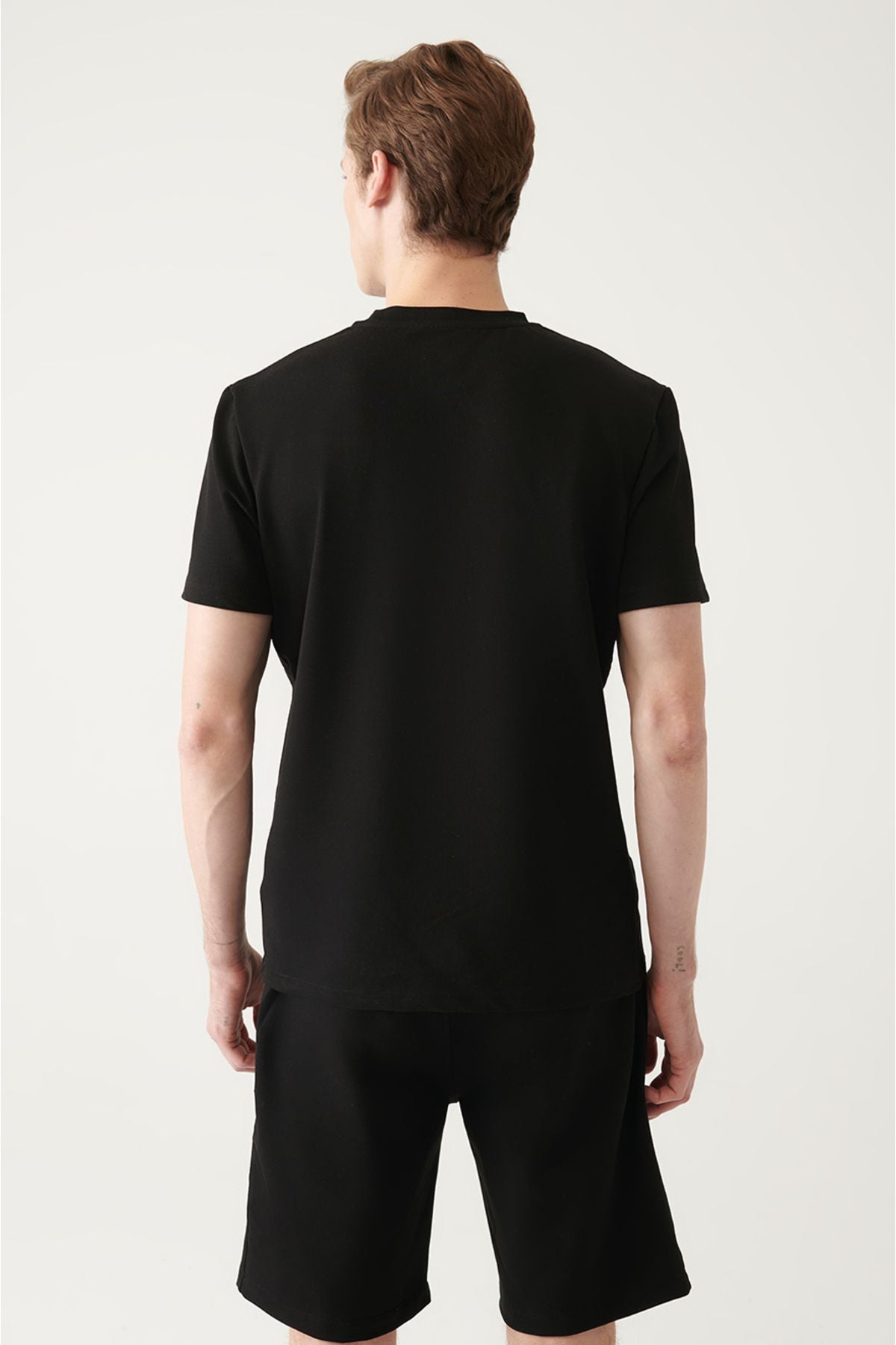 Men's Black Bicycle Collar Printed Cotton T-Shirt A31y1006