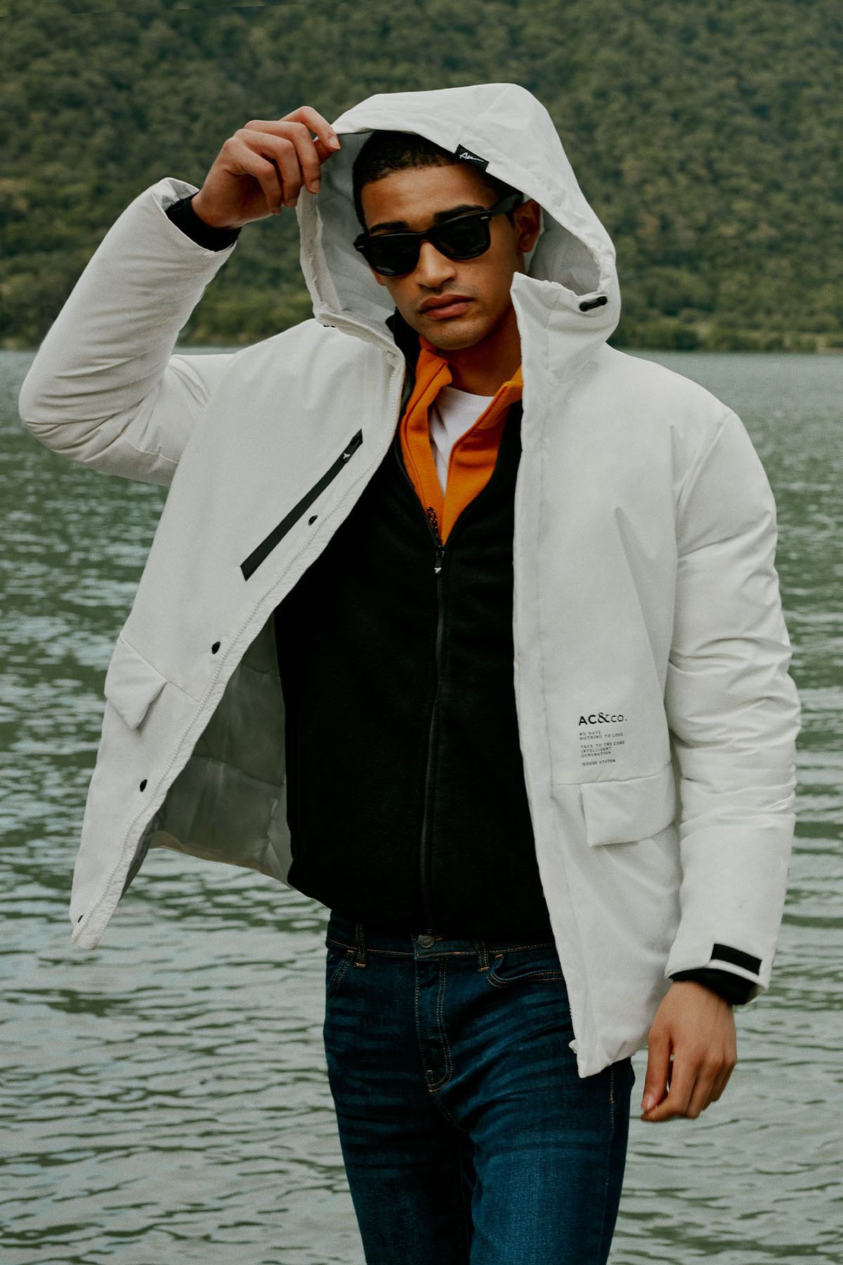 Men's white hood upright collar standard fit hot winding windproof coat coat