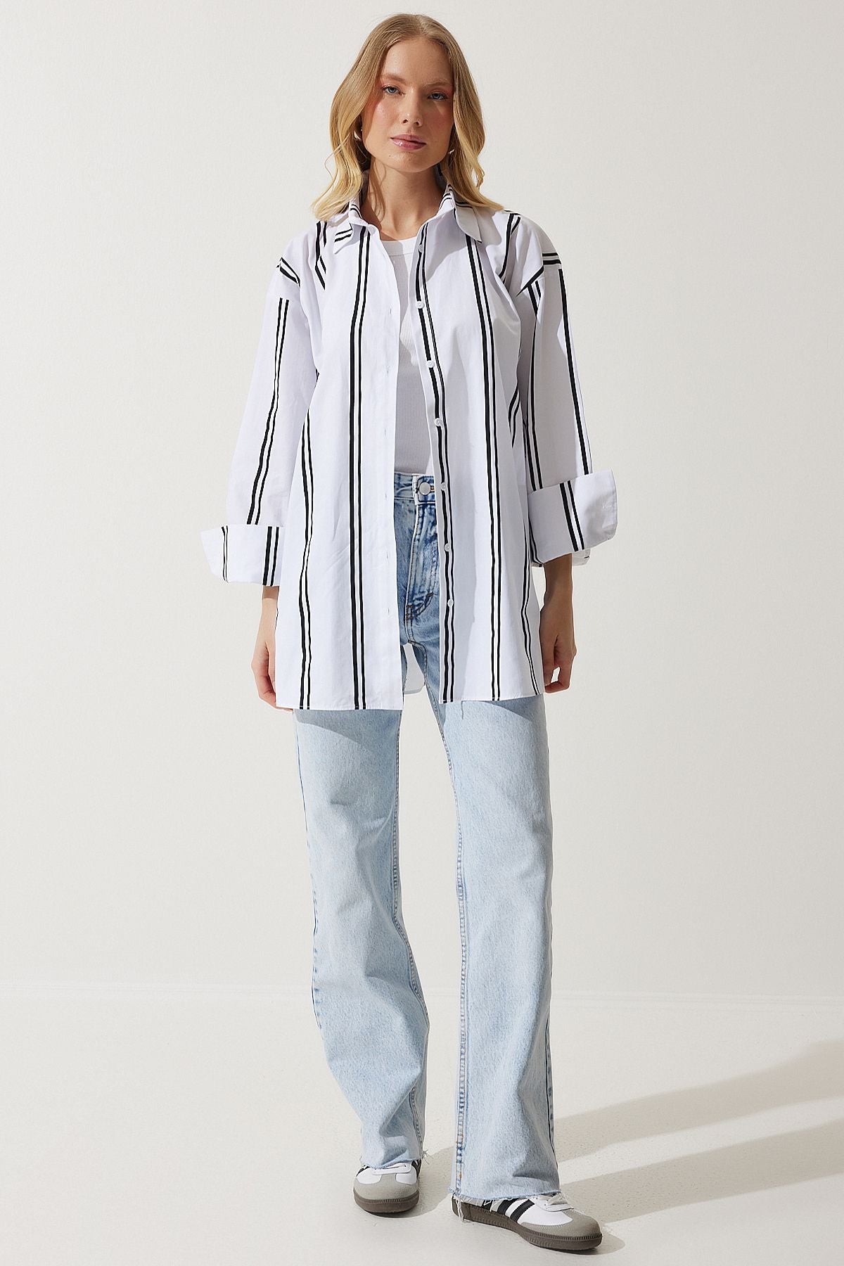 Woman White Black Striped Oversize poplin shirt BP00154
