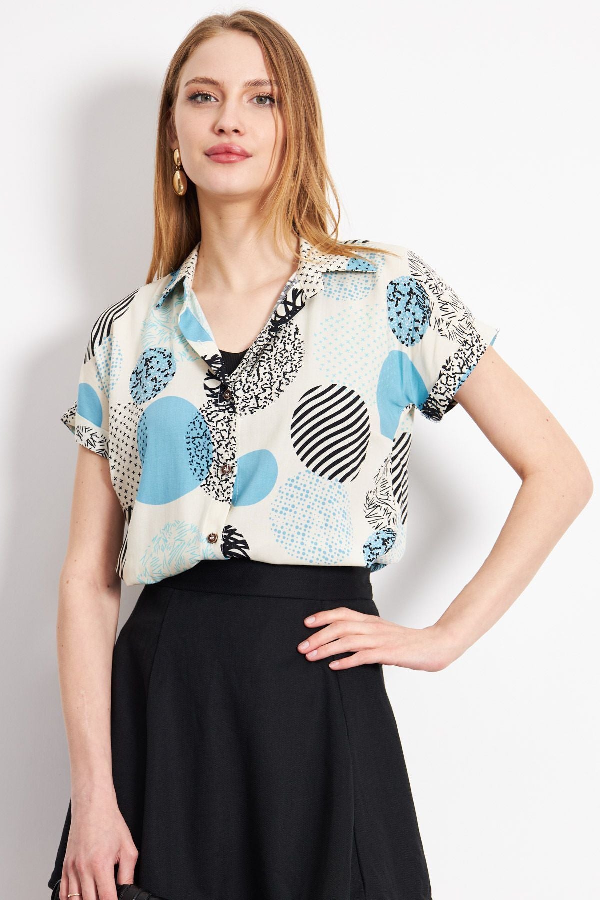 Female turquoise patterned short arm shirt ARM-221052