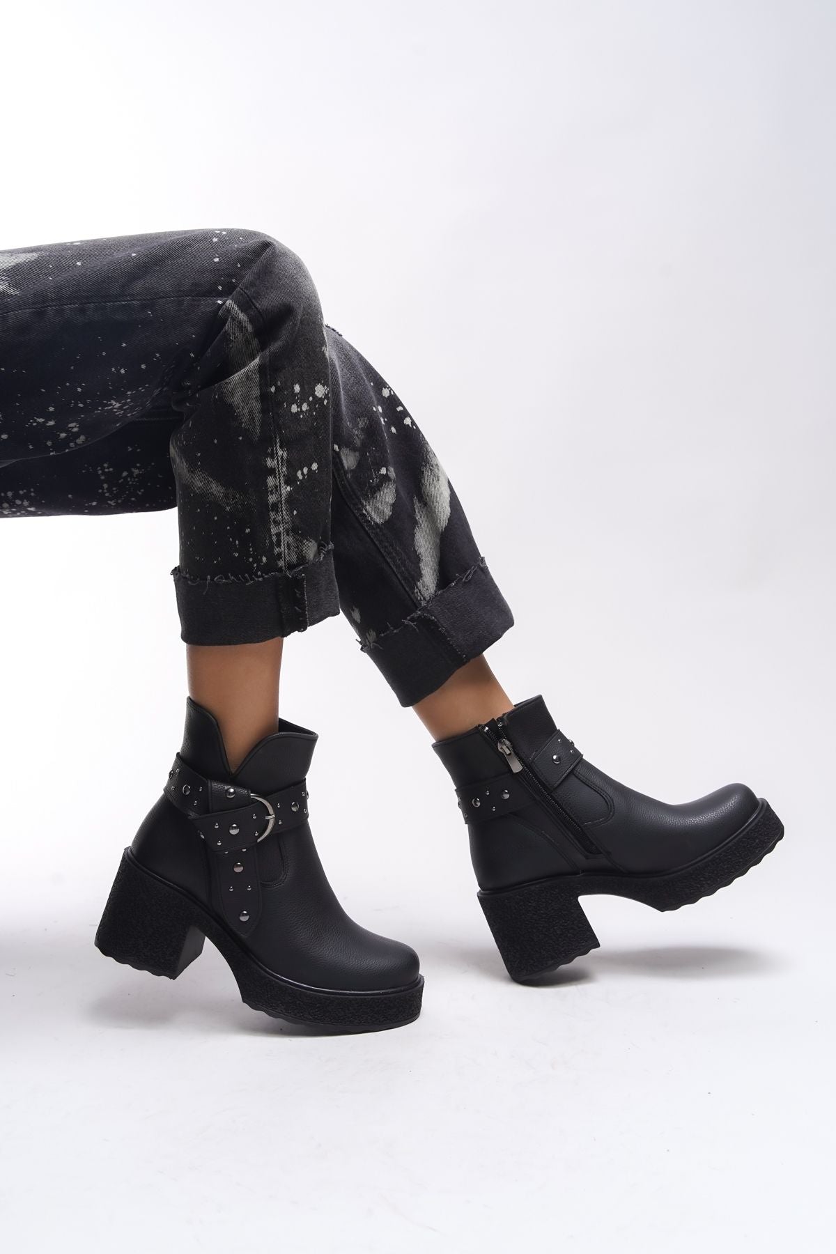 KRİNES Female Heels Bot 00122278 textured black skin