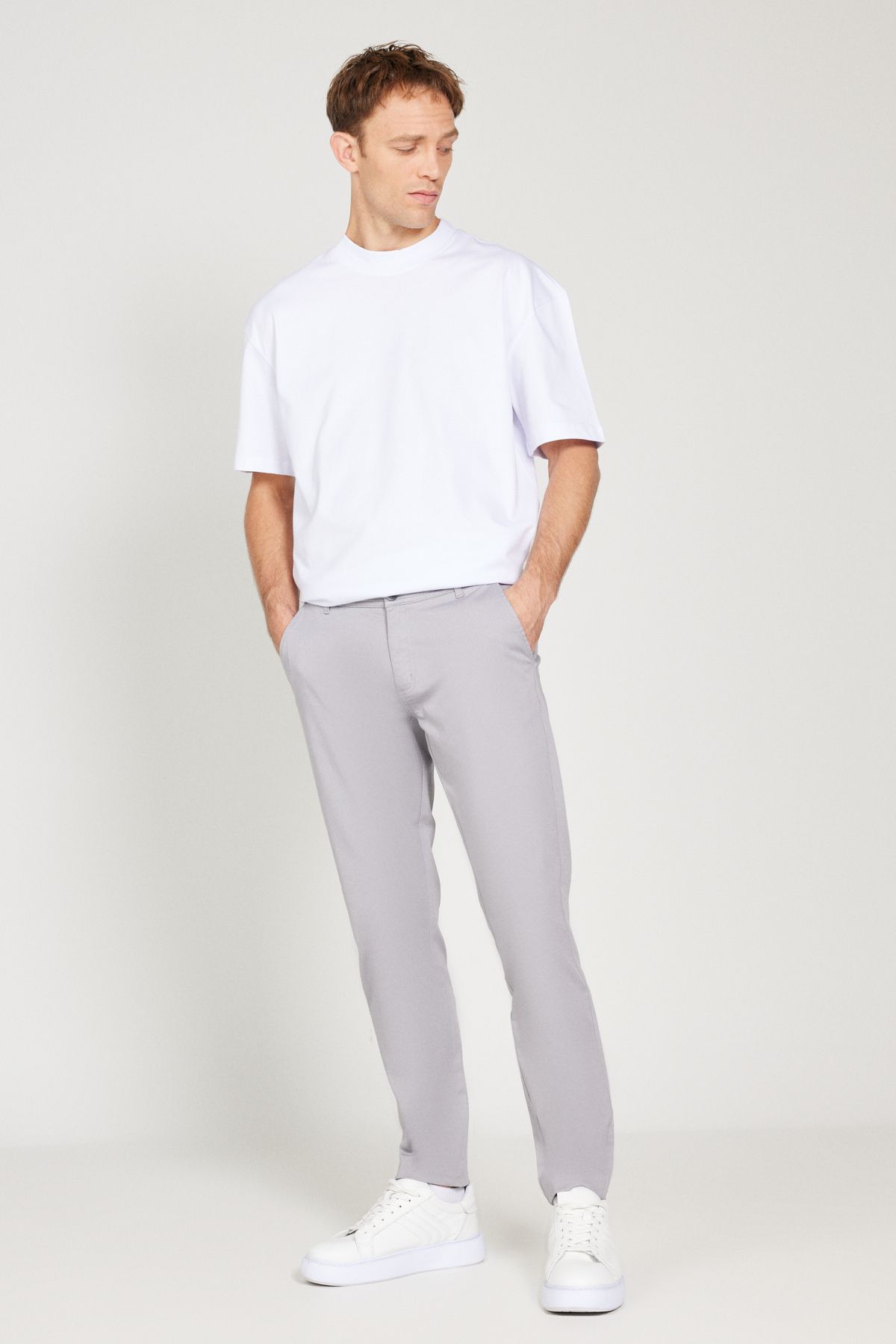 Men's gray slim fit narrow cut cotton flexible chino pants