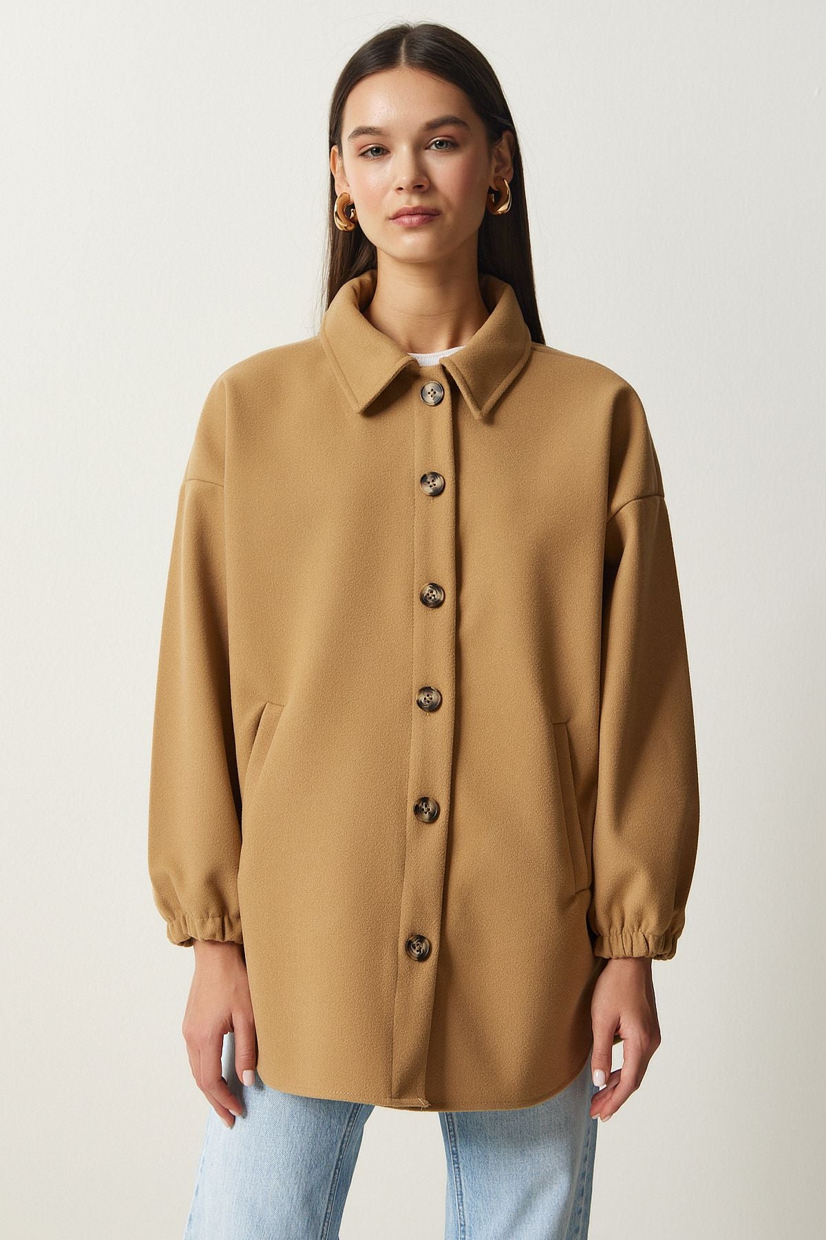 Female biscuit buttoned pocket oversize shirt jacket DD01263
