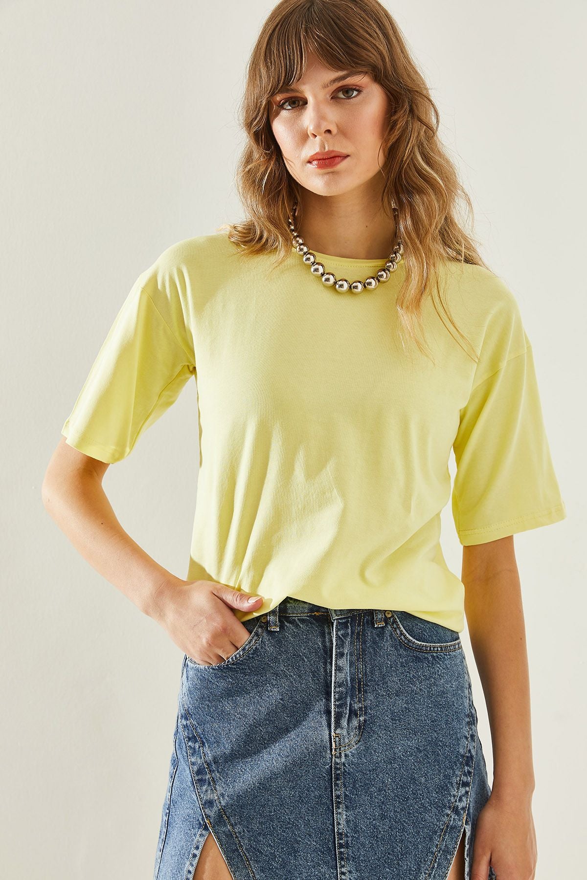 Female Bicycle Collar Short Sleeve Basic T-Shirt 60251202