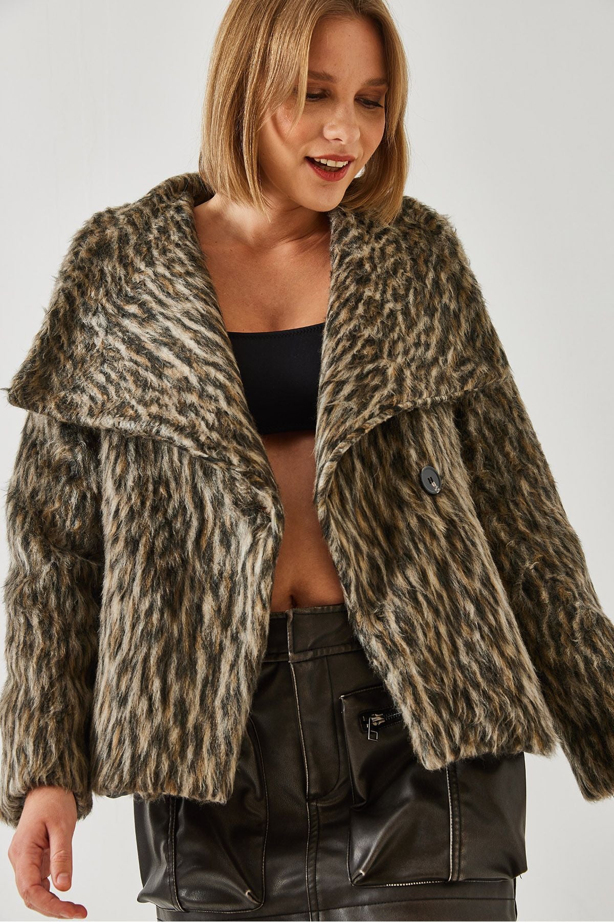 Female -Shardon Leopard Patterned Coat 60261031