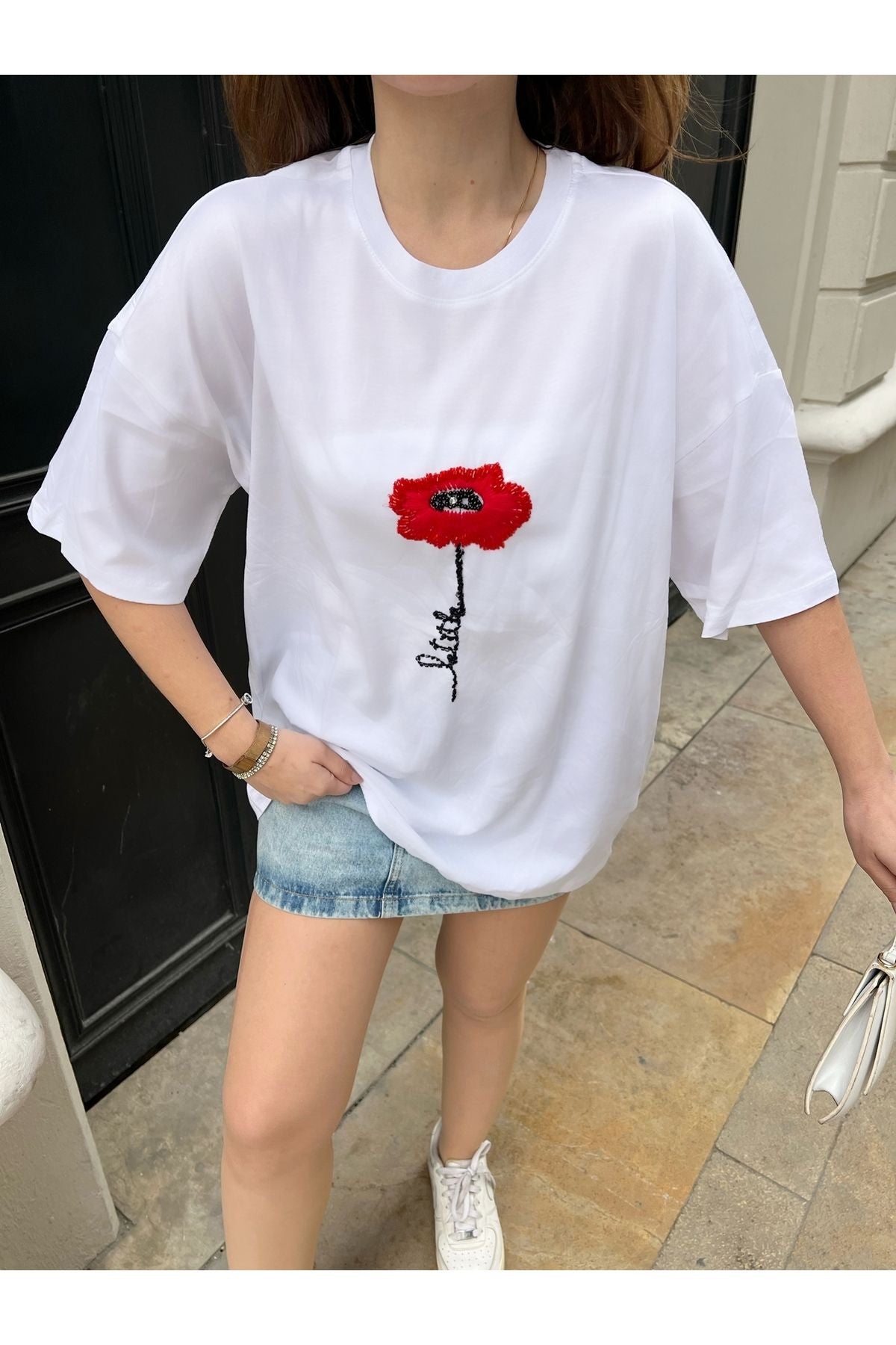 Female Bead Handcrafted Combed Combed Tshirt 60211012