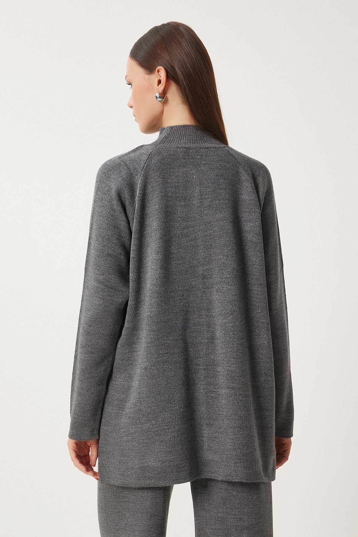 Women's gray stylish knitwear sweater pants team?
