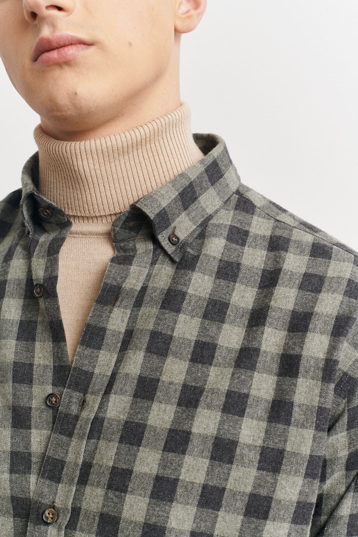 Men's anthracite-green comfort fit comfortable cut buttoned collar checkered flannel lumberjack shirt