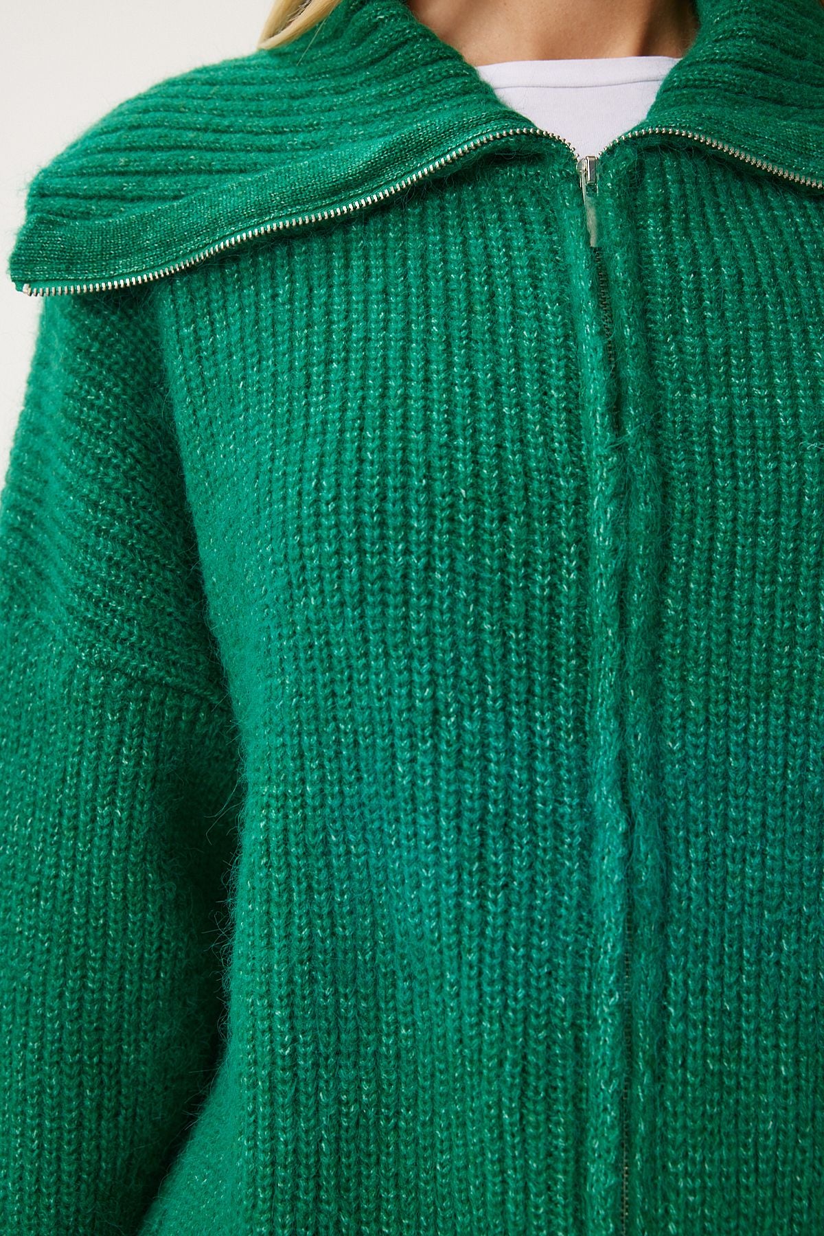 Female Green Zippered Neck knitwear cardigan MX00173