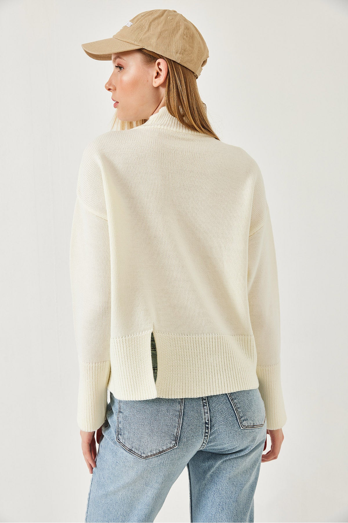 Women's Turtleneck Slit Front Knitwear Sweater 20246859