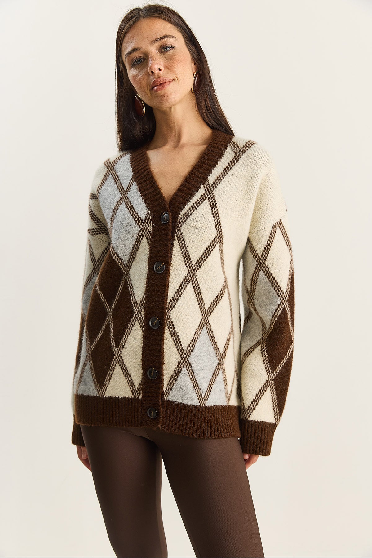 Women's V-Neck Buttoned Diamond Patterned Cardigan 20258052