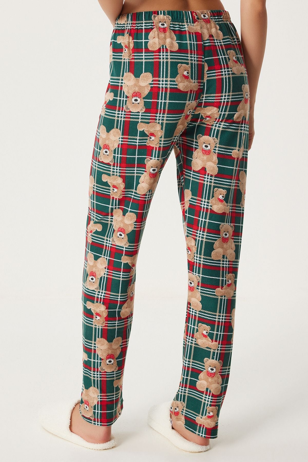 Female Green Camel Patterned Soft textured knitted pajamas six EC00047
