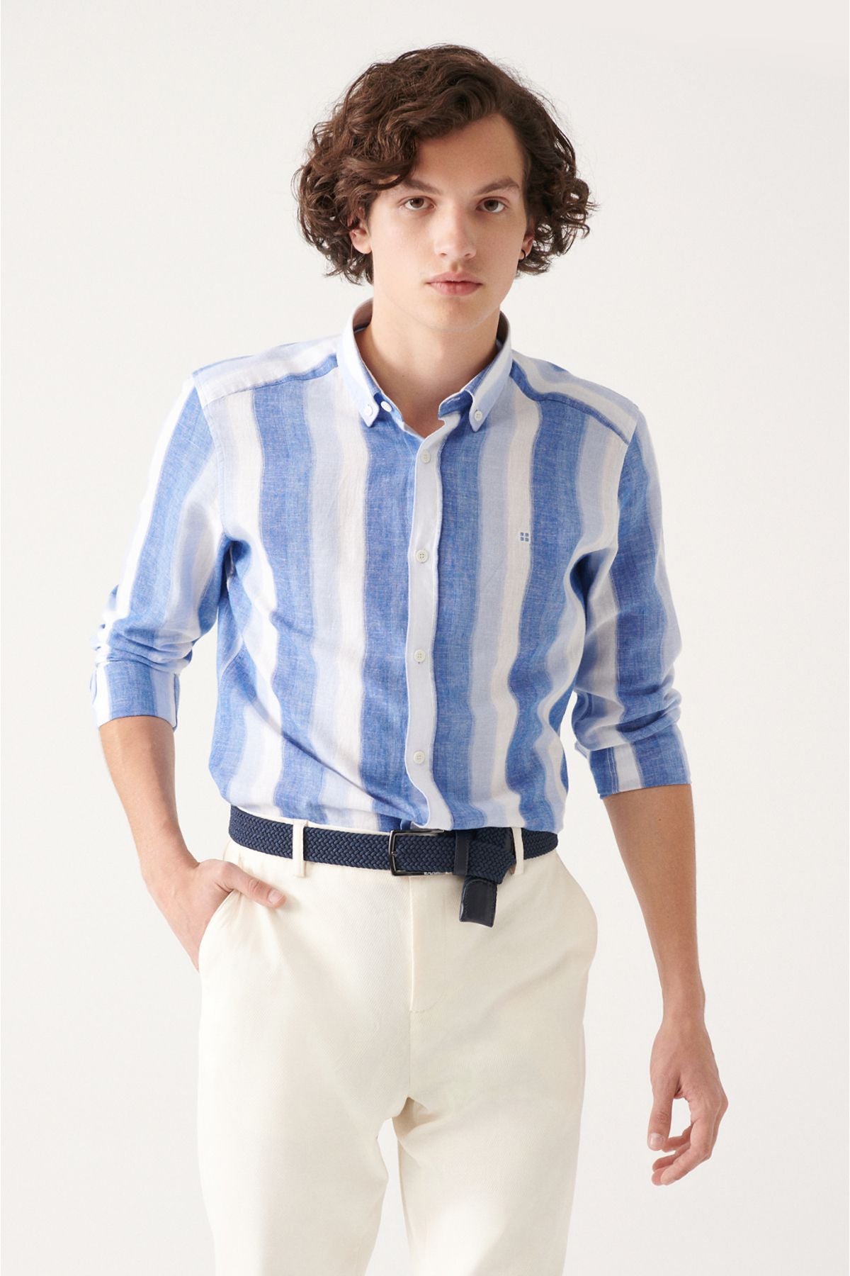 Men's blue button collar striped cotton linen shirt A31Y2085