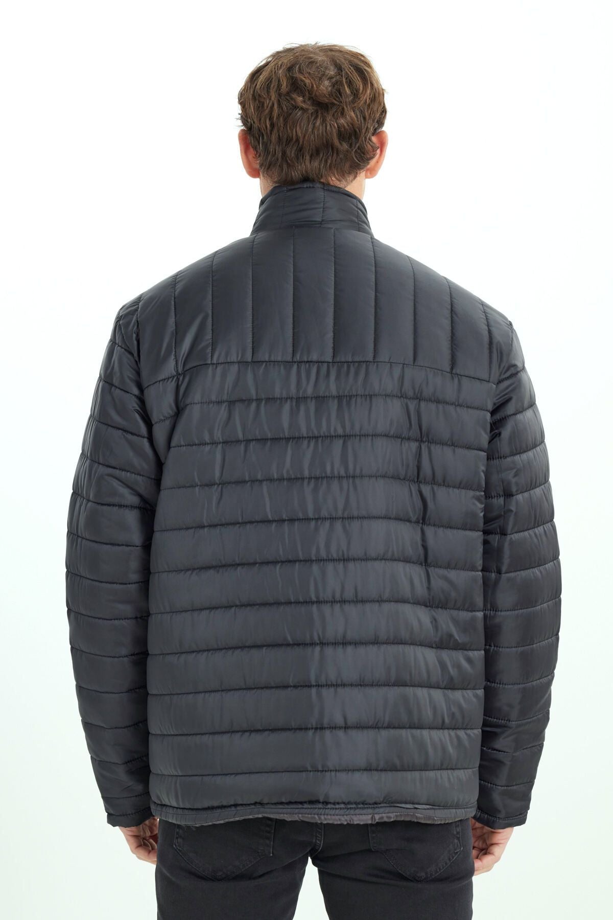 Men's black hot wind -proof filling standard fit normal cut upright collar side pocket coat
