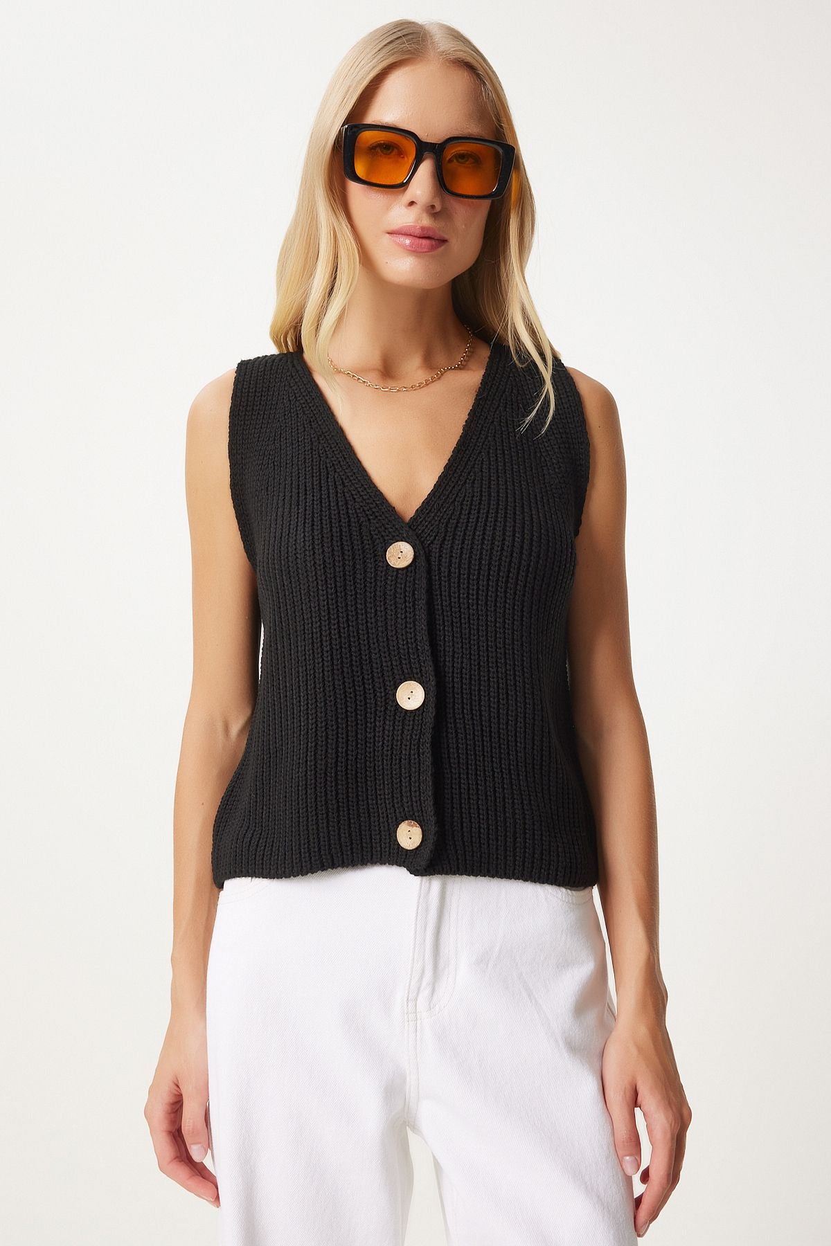 Woman Black V -Neck Knitwear Vest YY00221