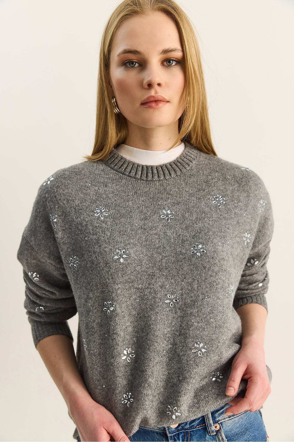 Women's Crystal Stone Detailed Knitwear Sweater TK251195 60283910