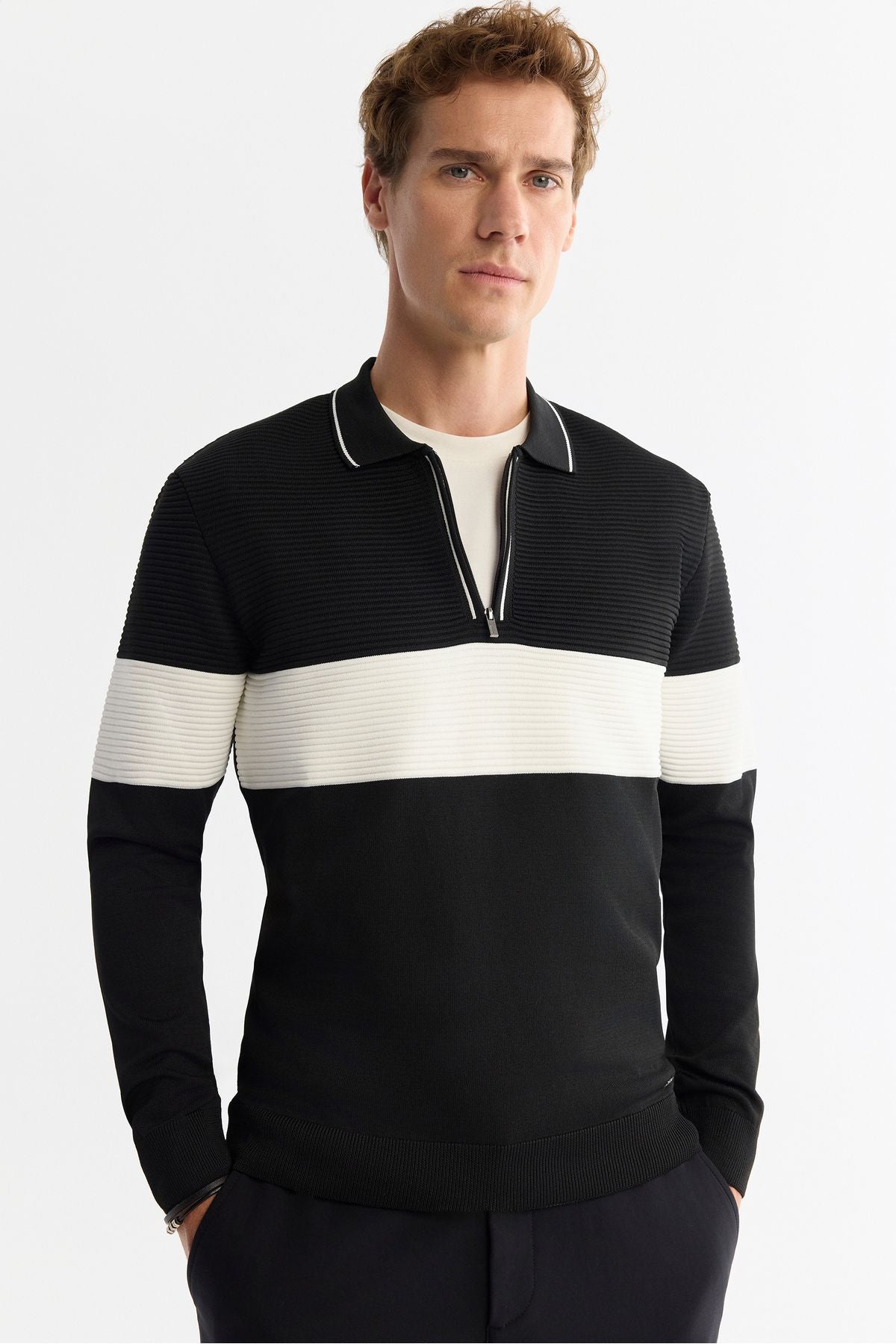 Men's black zipper polo collar block colored knitwear sweater A42Y5030
