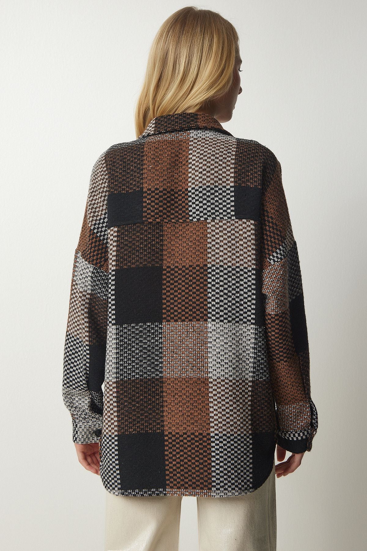 Female brown ecru patterned over the stamp stamp wood shirt tu00034