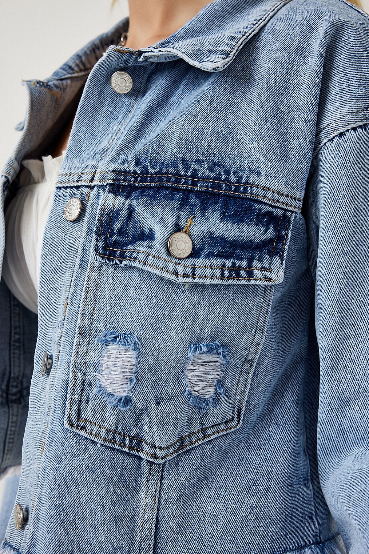 Woman Light Blue Tassel Detailed Denim Crop Jacket RV00159