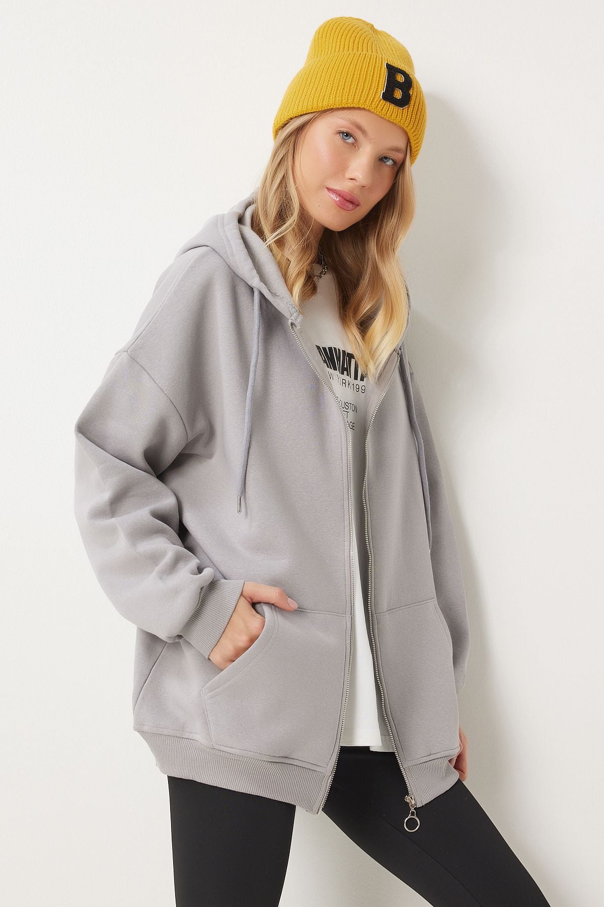 Woman Sweatshirt UB00124