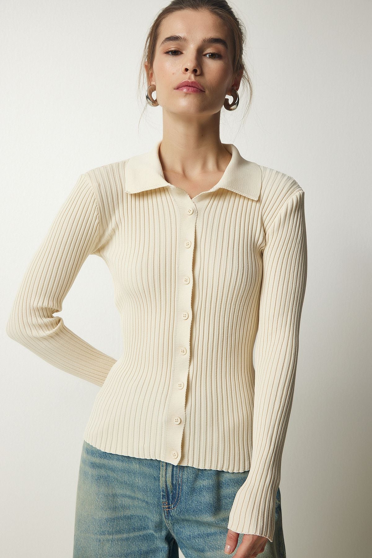 WOMEN'S CREAM KNTER CLICK Sweater FN03116