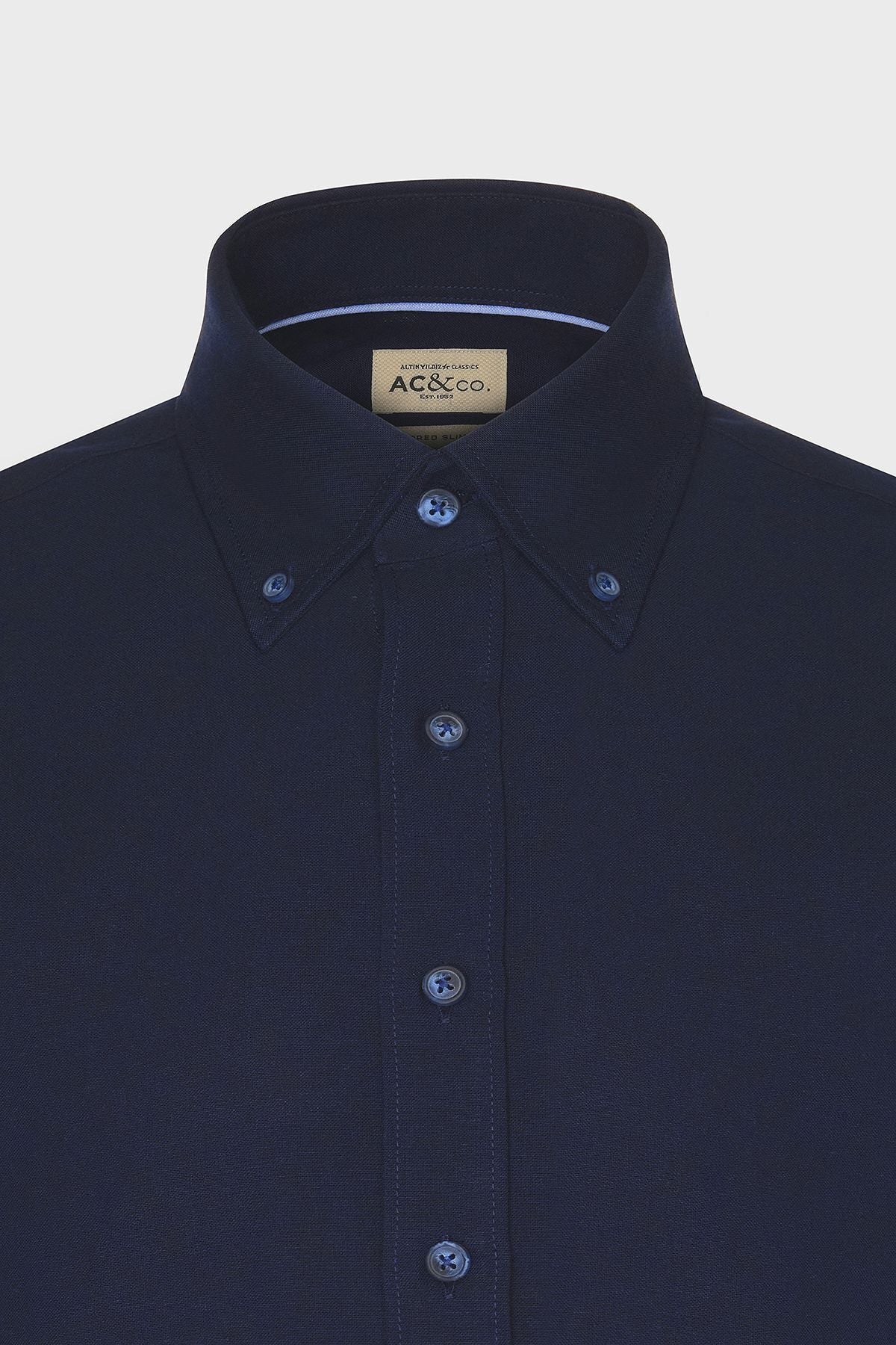 Men's dark navy blue slim fit narrow cut buttoned collar cotton oxford shirt