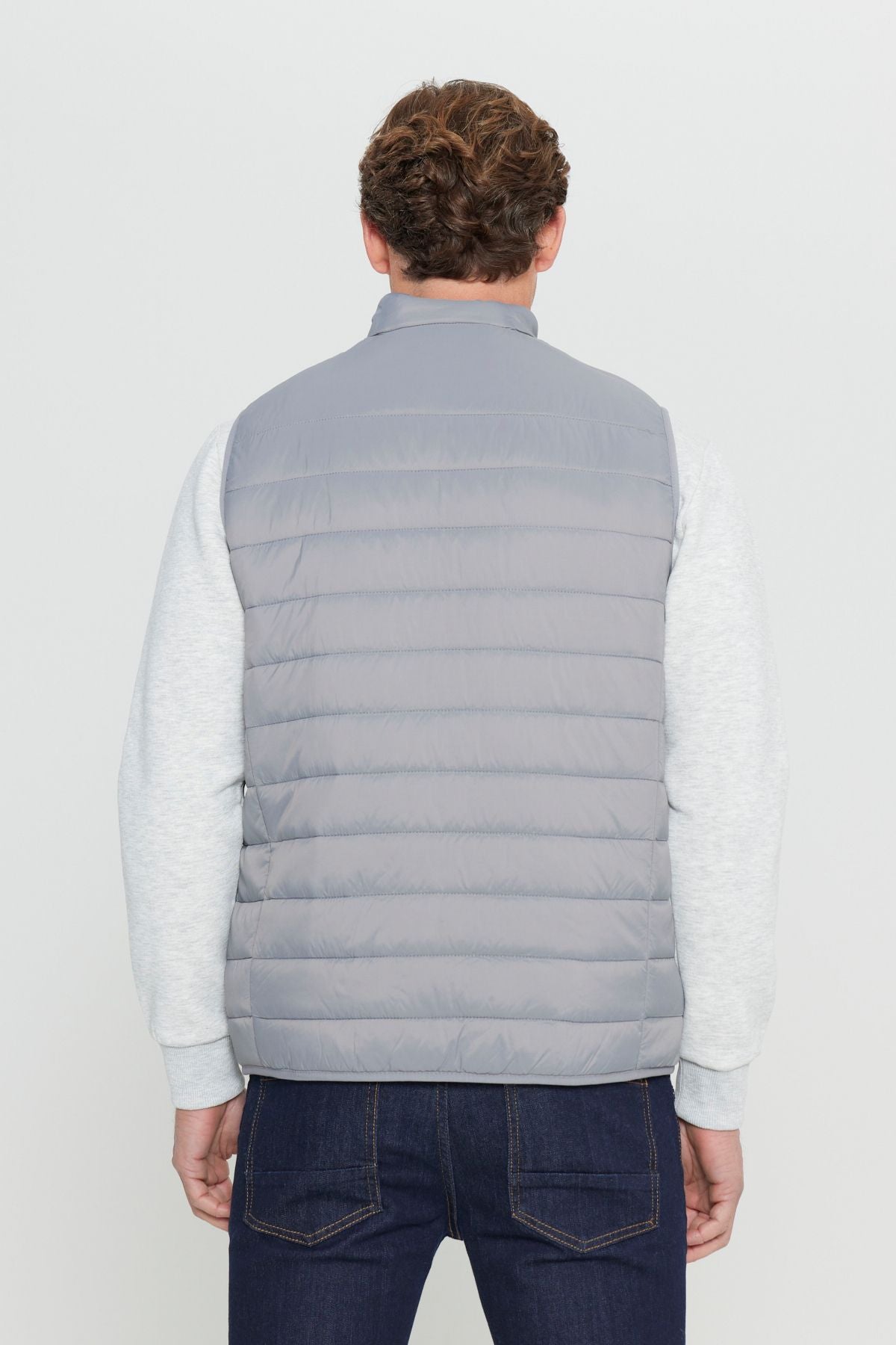 Men's gray swell