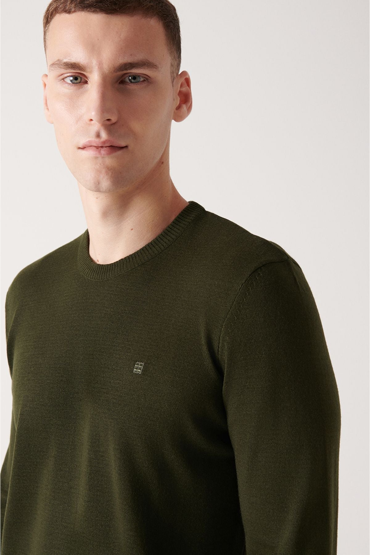Men's Dark Khaki Bicycle Collar Follow -up knitwear sweater E005000