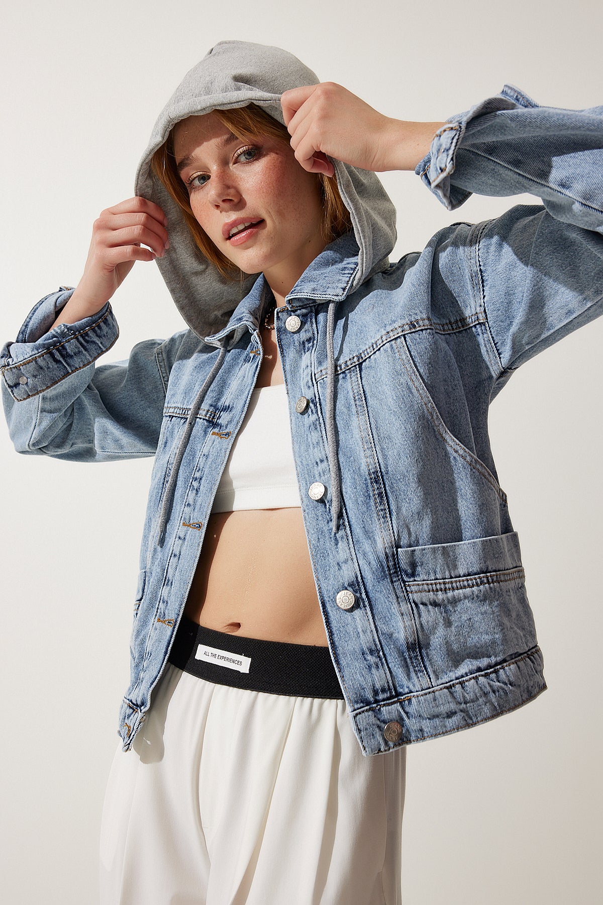 WOMEN LIGHT BLUE HAPPENED DENİM JACKET RV00173