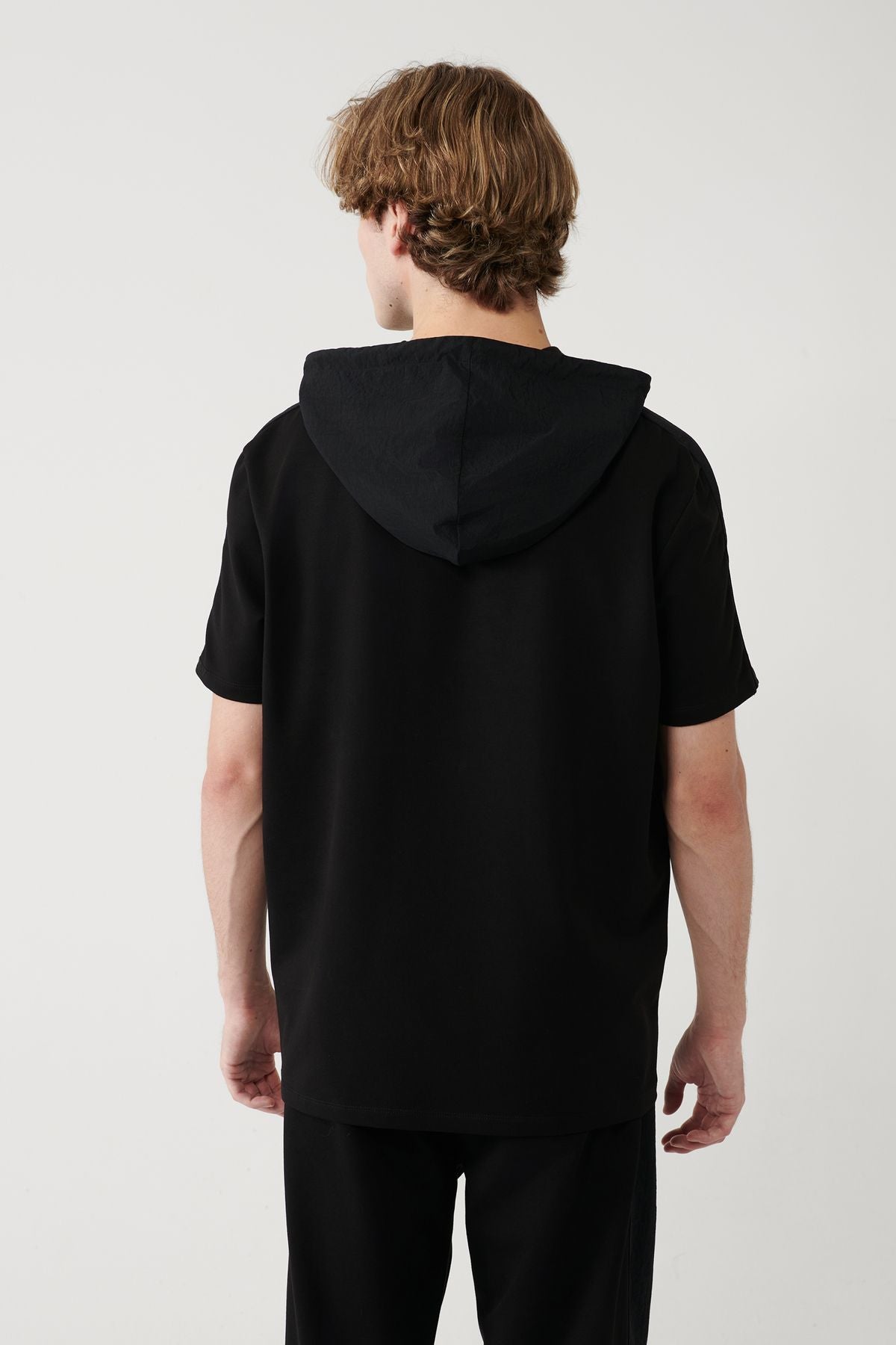 Men's black hooded Jersey garnish t-shirt A41y1233