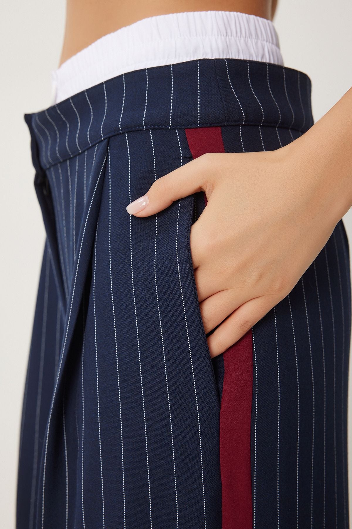 Woman Navy Blue Contrast Waist Detail Striped Weaving Pants HL00006