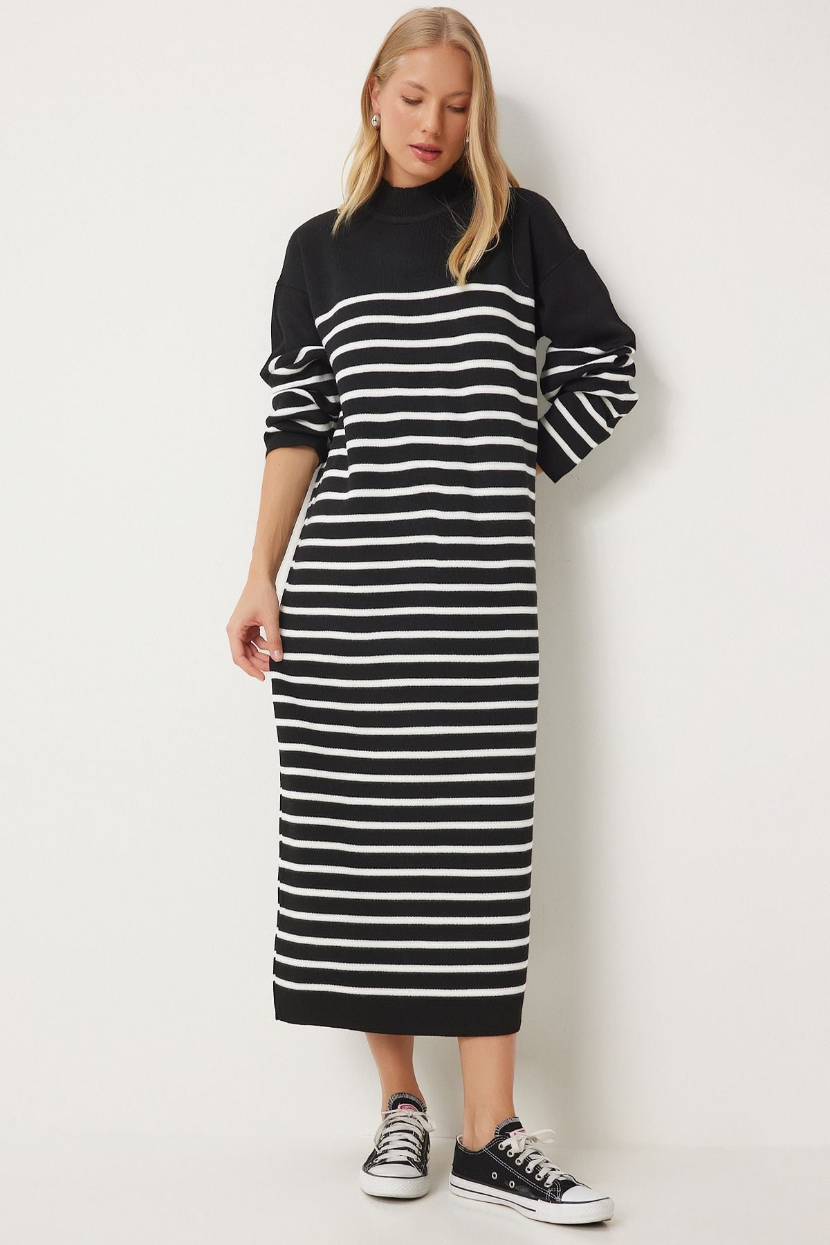 Woman Black Striped Plenty Knitwear Dress DD01340