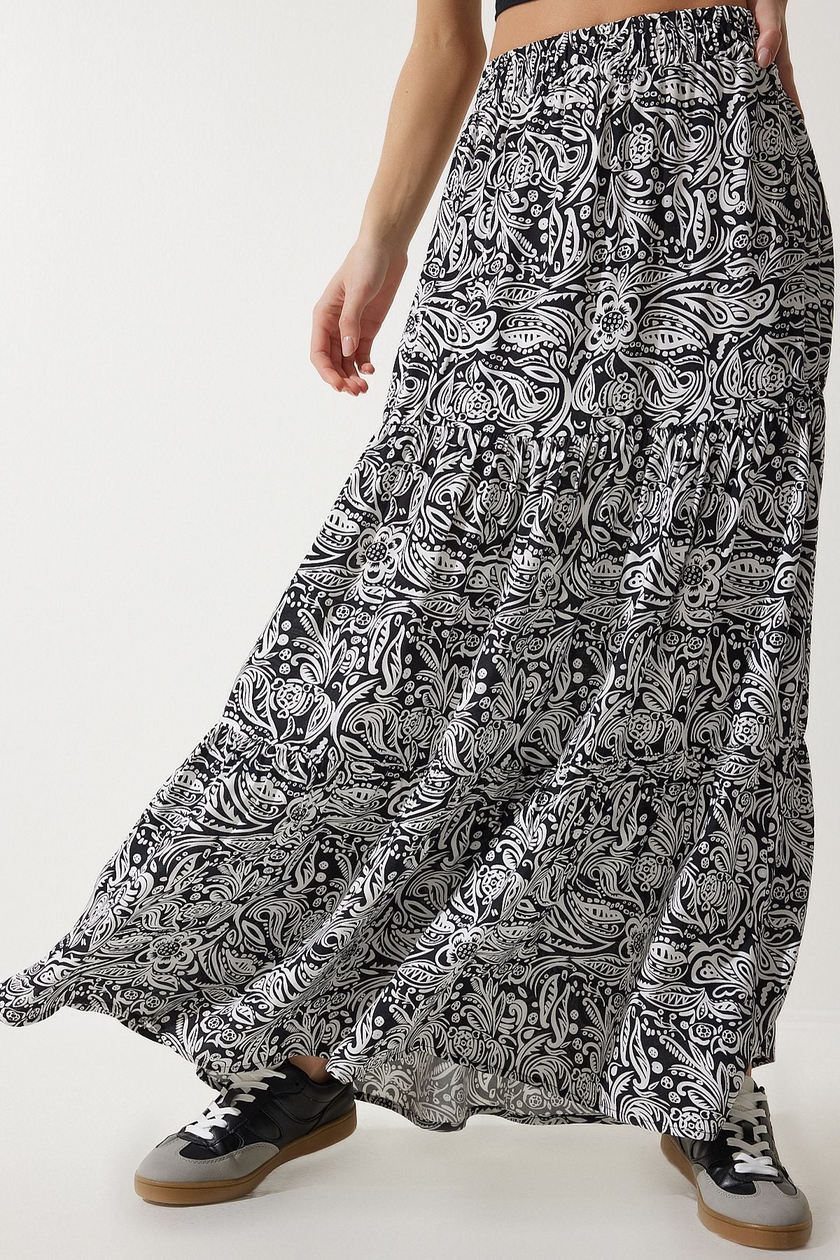 Female White Black Flower Patterned Volan Viscose Skirt DD01310