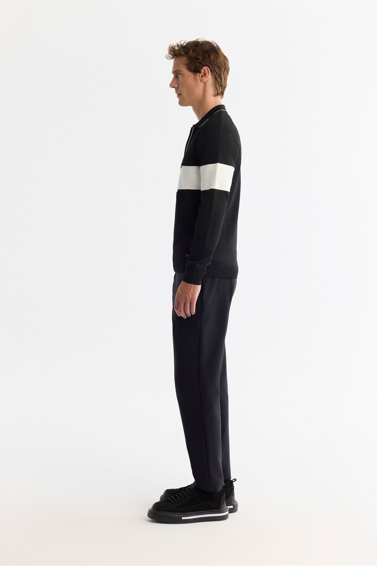 Men's black zipper polo collar block colored knitwear sweater A42Y5030