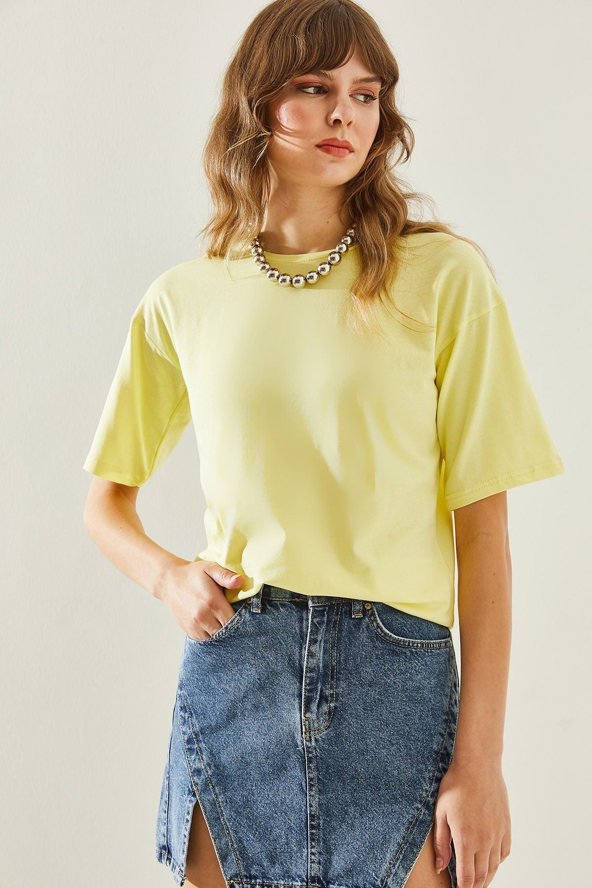 Female Bicycle Collar Short Sleeve Basic T-Shirt 60251202